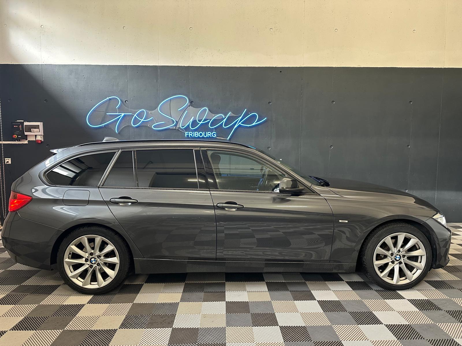 BMW 320i xDrive Touring Modern Line Steptronic-image-6
