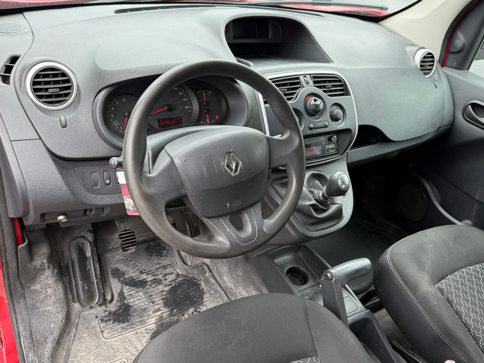 RENAULT Kangoo Medium TCe 115 ENERGY Business - Nouvelle Expertise du Jour : 23.10.2026 - Grand Service Fait à 203‘931 km le 23.07.2026-image-13