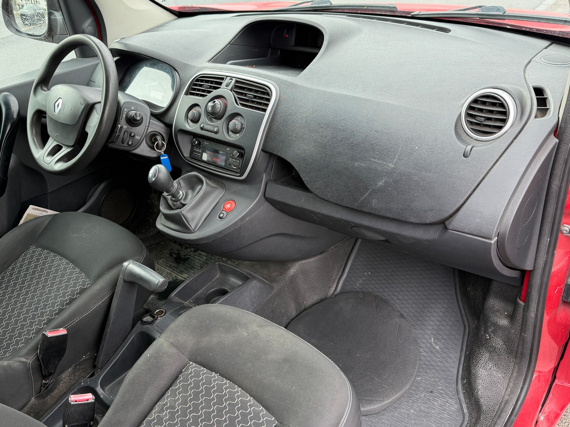 RENAULT Kangoo Medium TCe 115 ENERGY Business - Nouvelle Expertise du Jour : 23.10.2026 - Grand Service Fait à 203‘931 km le 23.07.2026-image-11