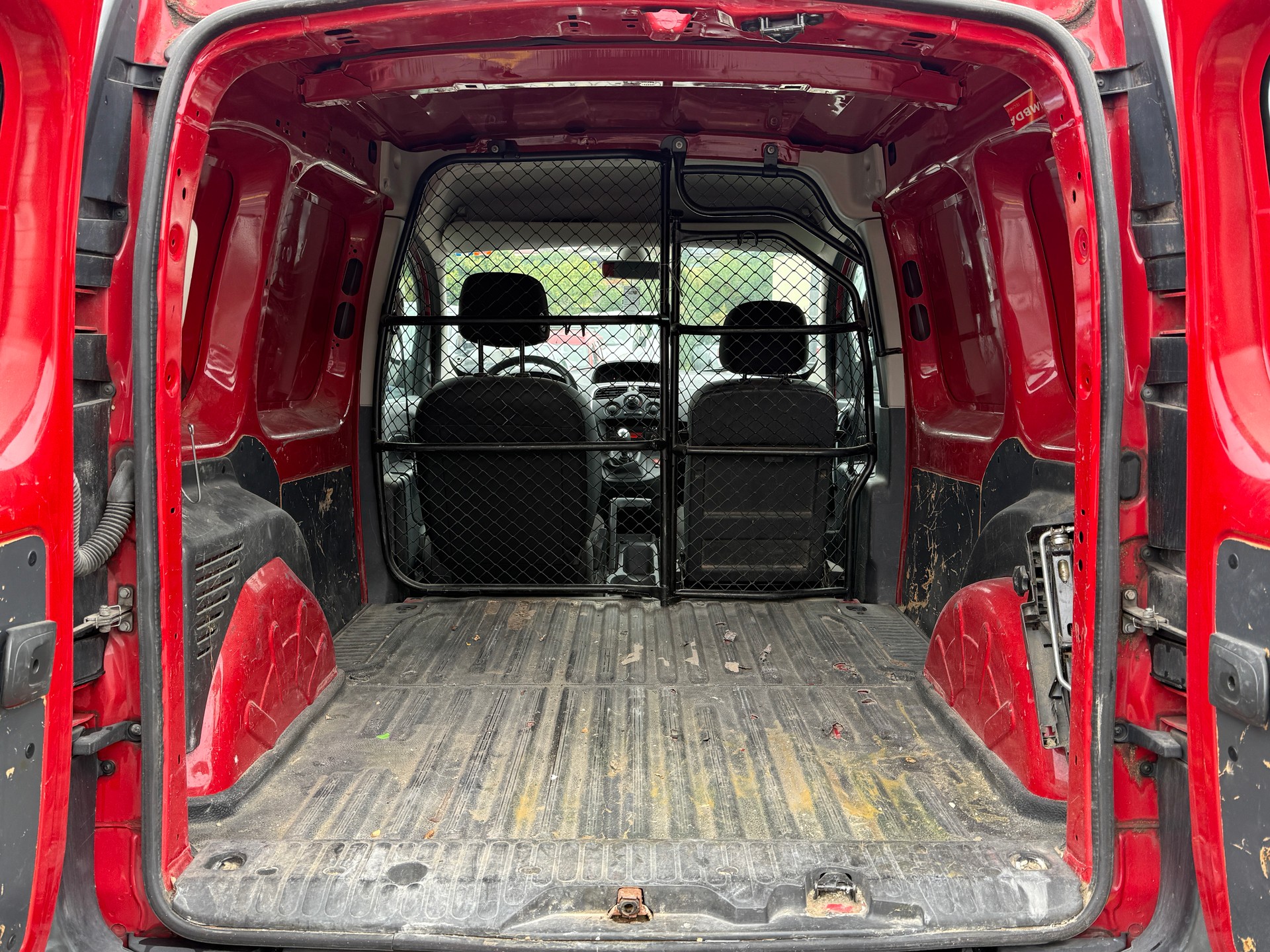 RENAULT Kangoo Medium TCe 115 ENERGY Business - Nouvelle Expertise du Jour : 23.10.2026 - Grand Service Fait à 203‘931 km le 23.07.2026-image-21