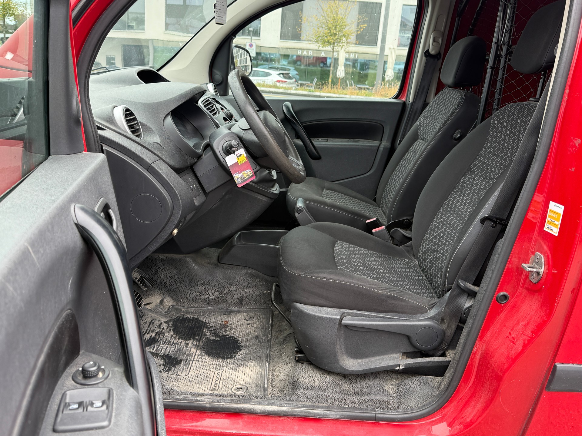 RENAULT Kangoo Medium TCe 115 ENERGY Business - Nouvelle Expertise du Jour : 23.10.2026 - Grand Service Fait à 203‘931 km le 23.07.2026-image-18