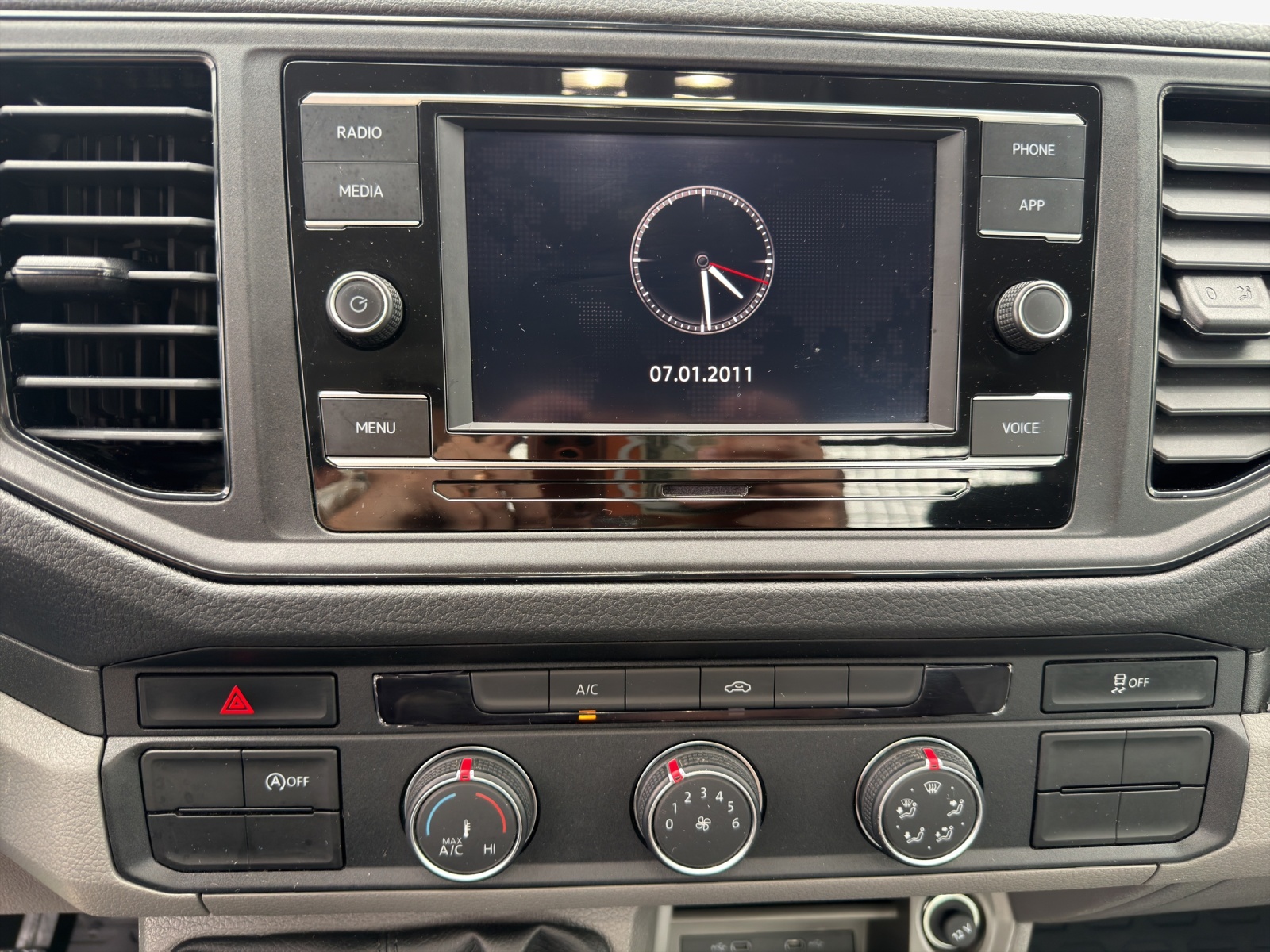VW Crafter 35 2.0 TDI Entry L3 4Motion-image-10