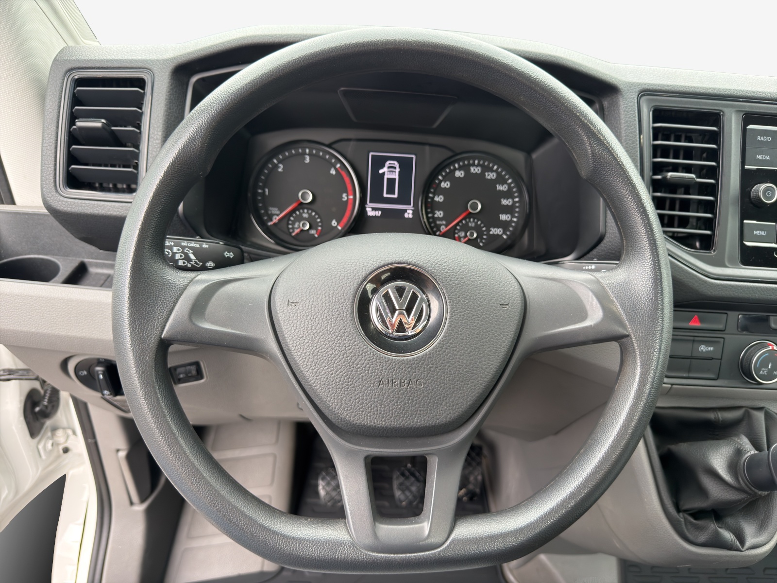VW Crafter 35 2.0 TDI Entry L3 4Motion-image-9