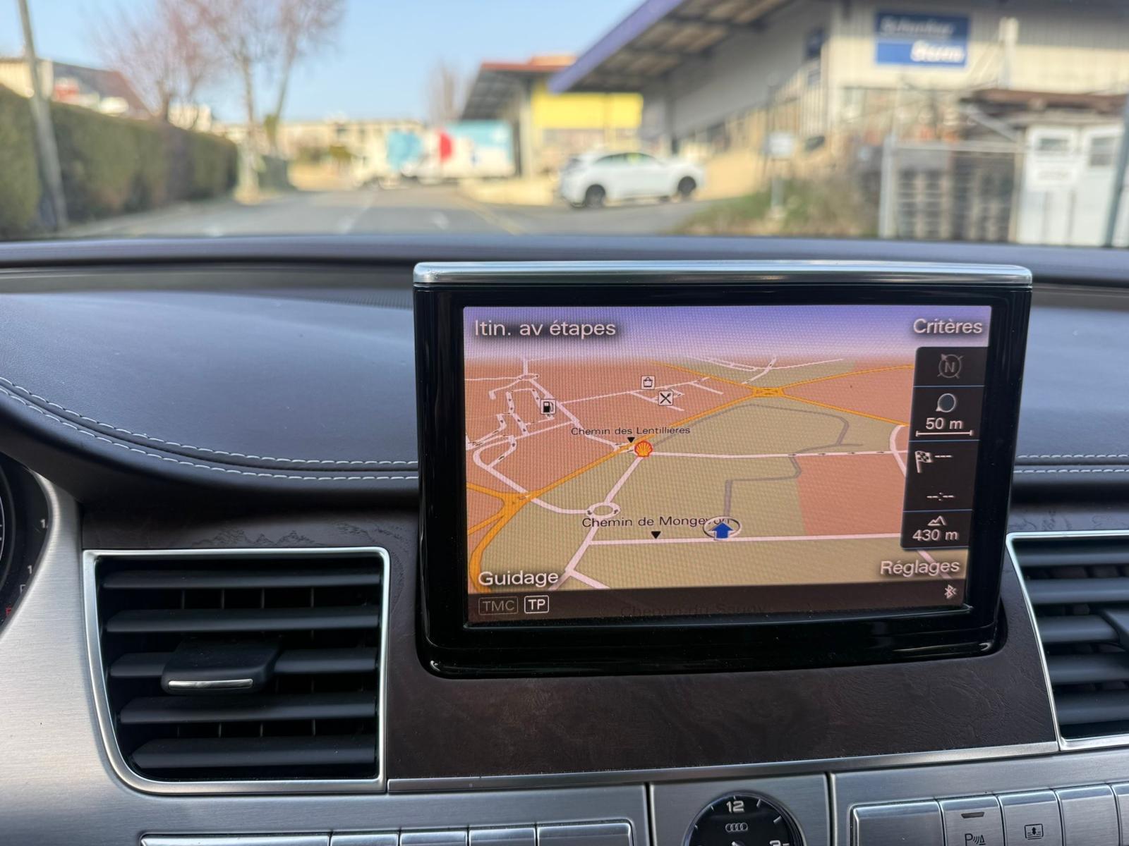 AUDI A8 4.2 TDI quattro tiptronic-image-10