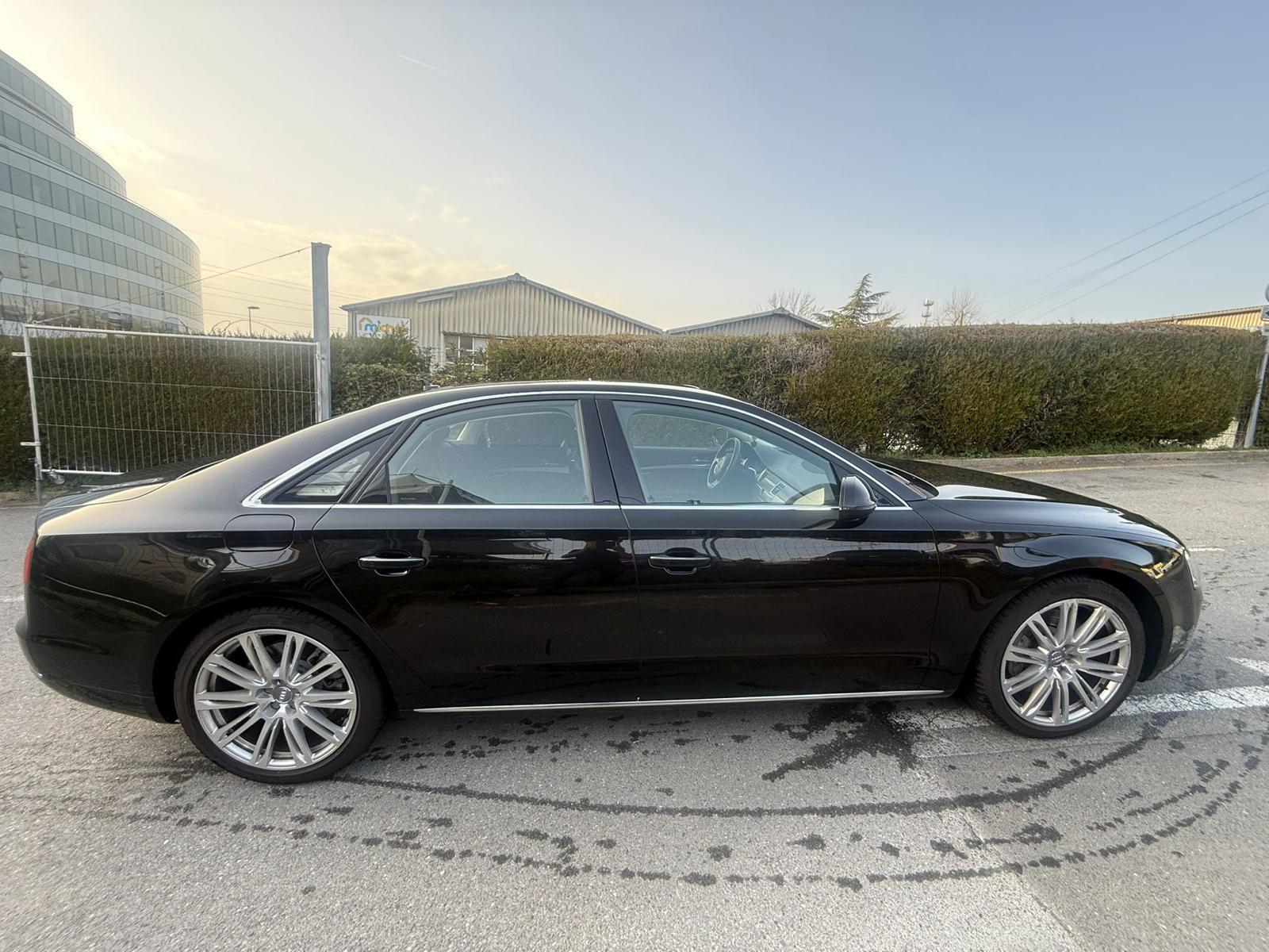 AUDI A8 4.2 TDI quattro tiptronic-image-7