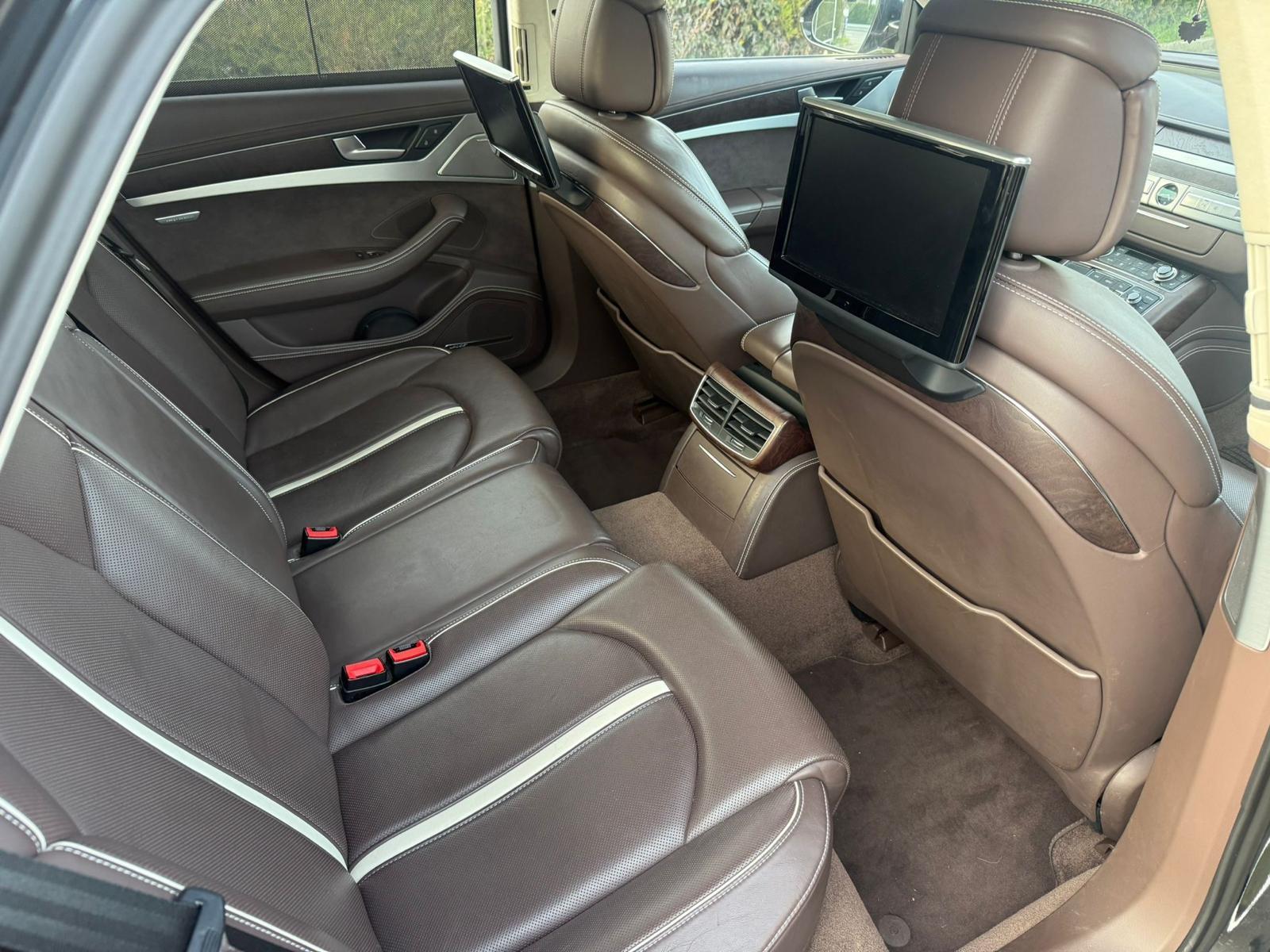 AUDI A8 4.2 TDI quattro tiptronic-image-8