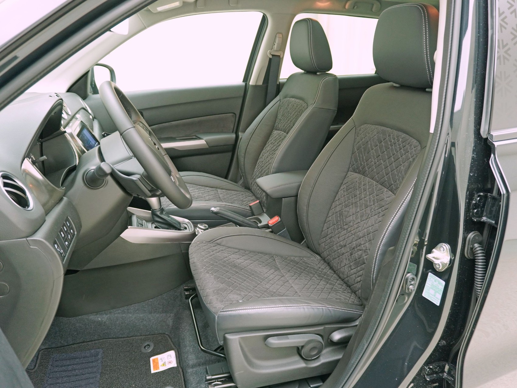 SUZUKI Vitara 1.4 T Piz Sulai Top Hybrid 4x4-image-7