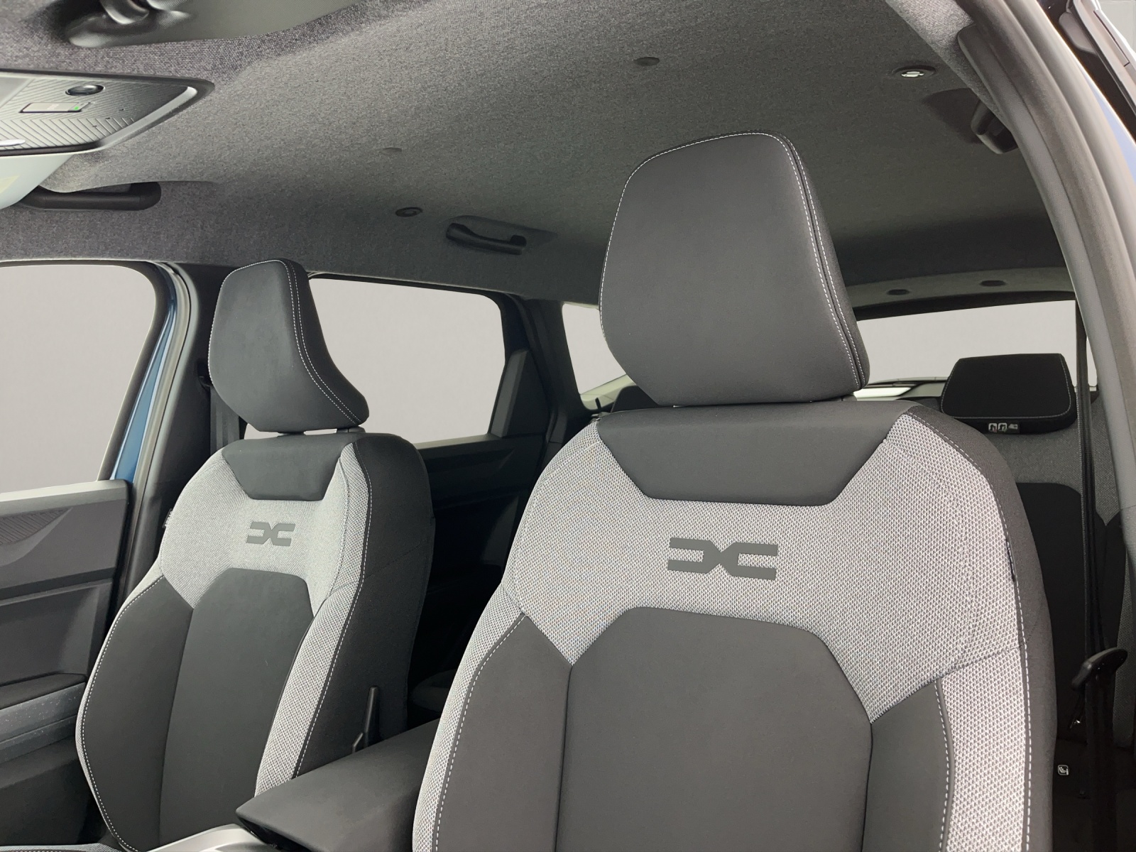 DACIA Bigster 1.8 Hybrid Journey-image-14