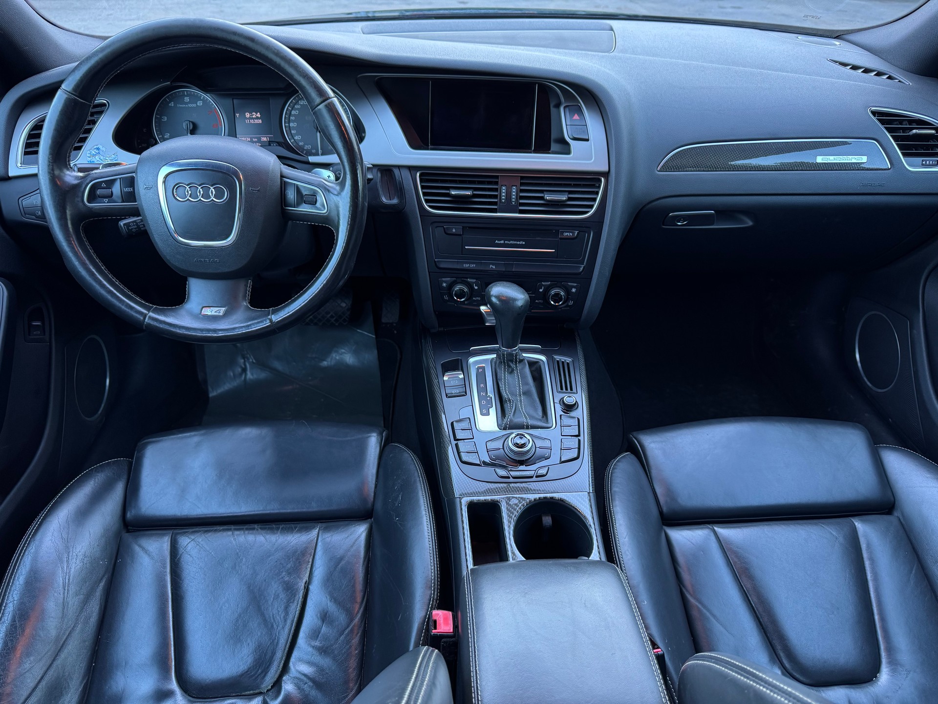 AUDI S4 Avant 3.0 TFSI quattro S-tronic-image-9
