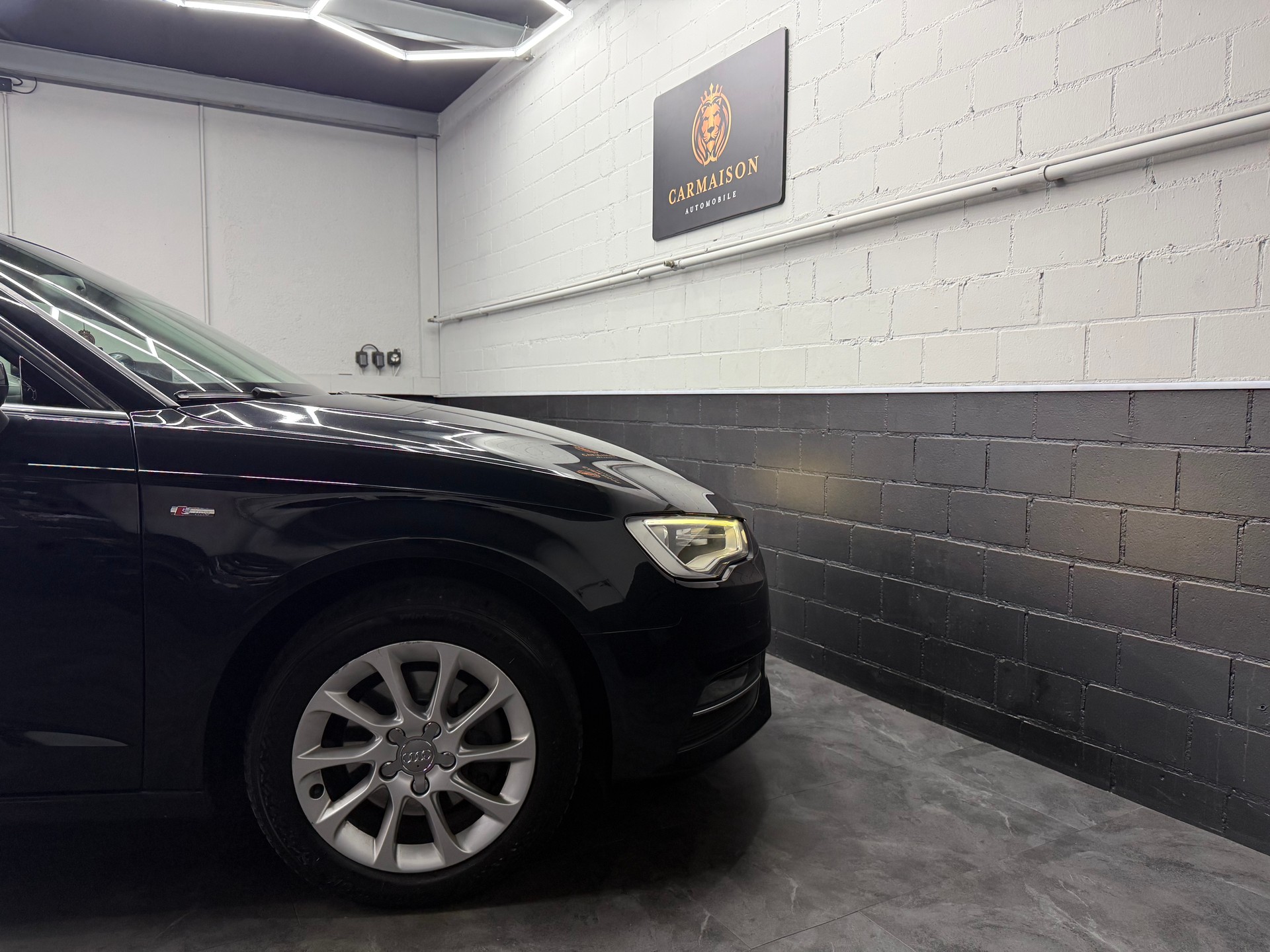 AUDI A3 2.0 TDI Attraction S-tronic | CH-Auto-image-8