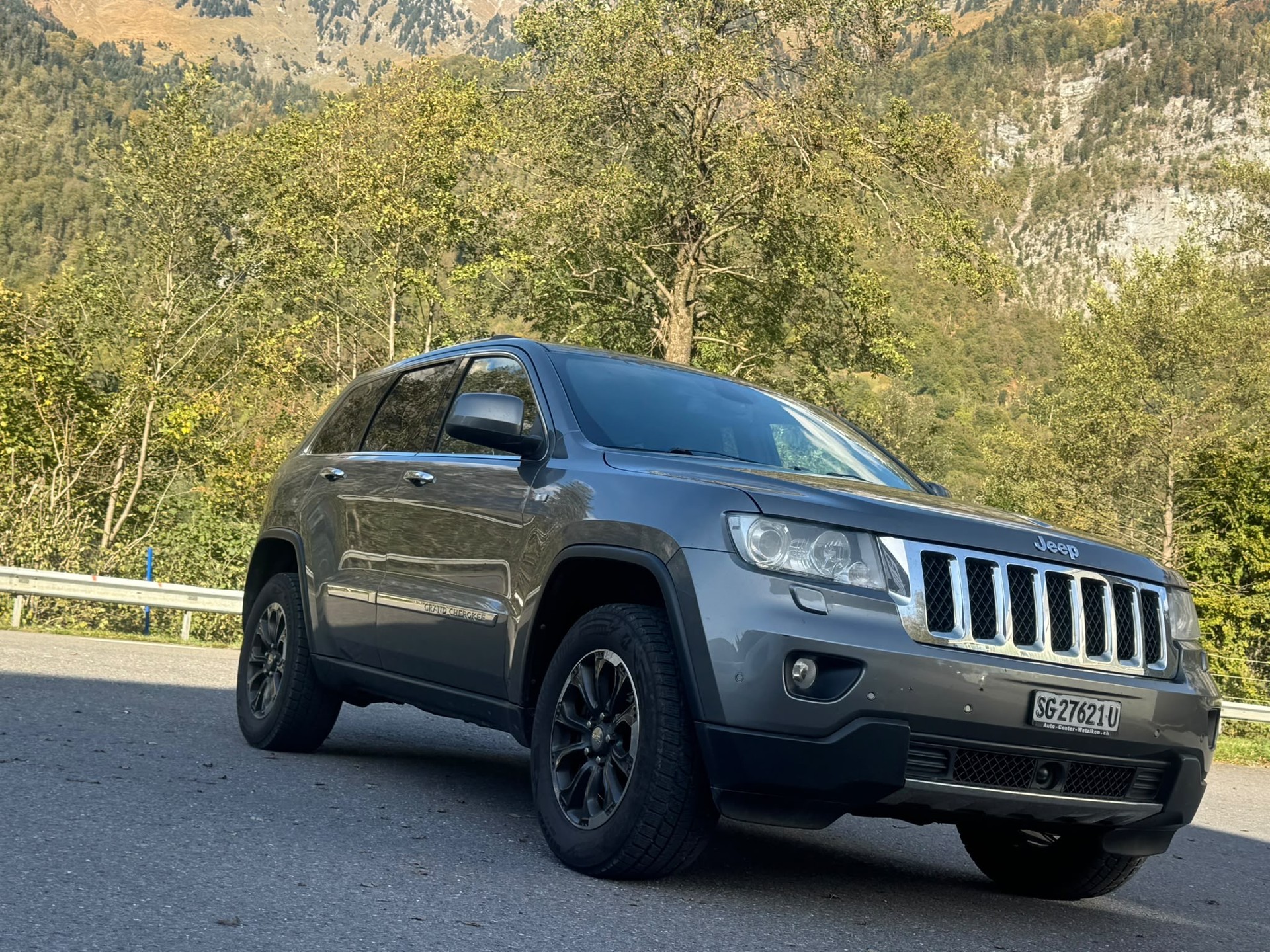 JEEP Grand Cherokee 3.0 CRD Overland Automatic-image-1