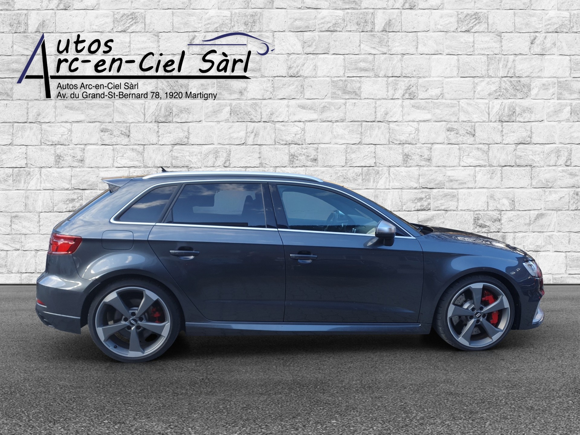 AUDI RS3 Sportback 2.5 T FSI quattro S-Tronic-image-4