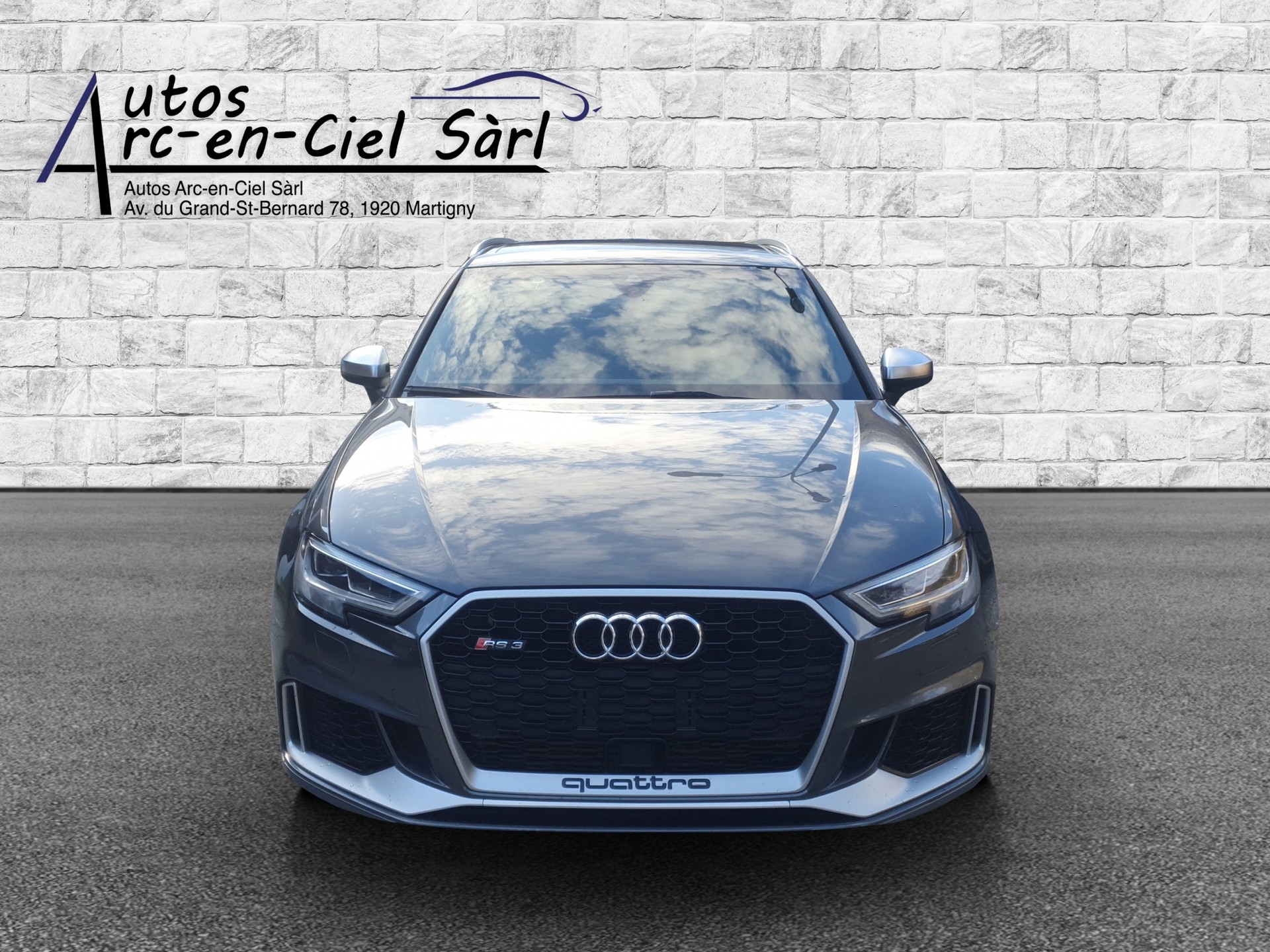 AUDI RS3 Sportback 2.5 T FSI quattro S-Tronic-showroom-element-1