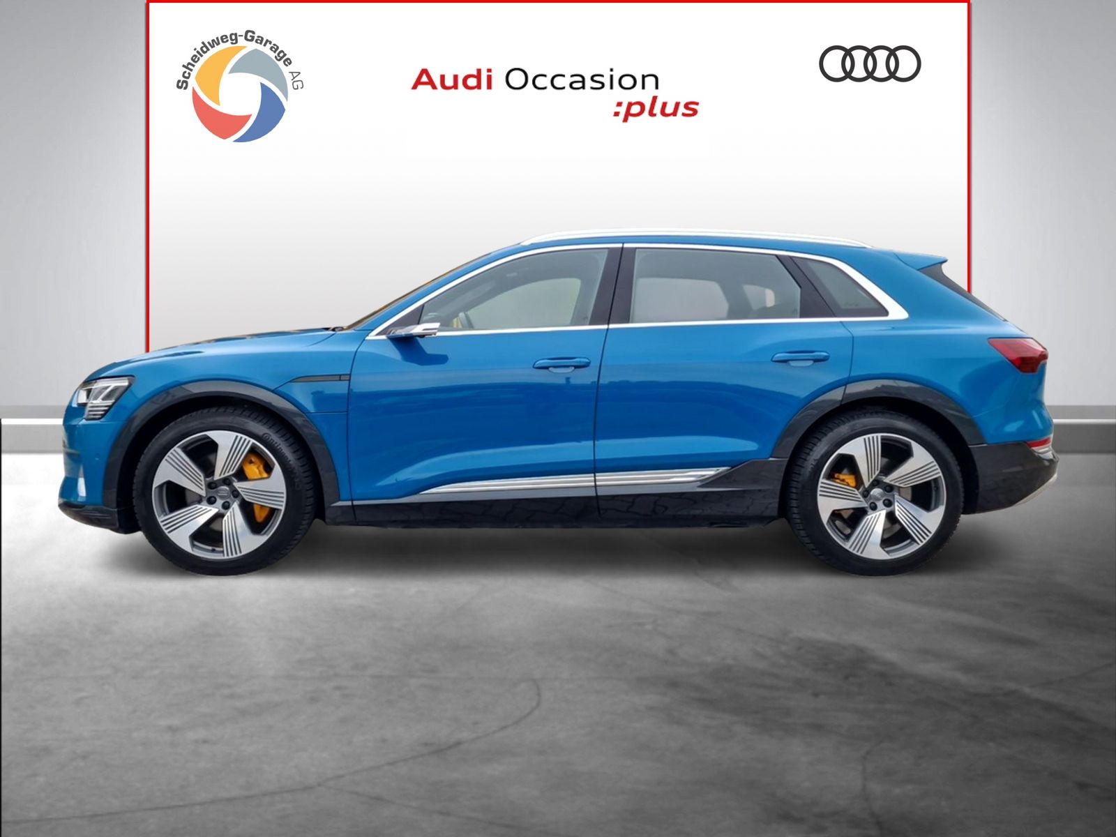 AUDI e-tron 55 Advanced quattro-image-2