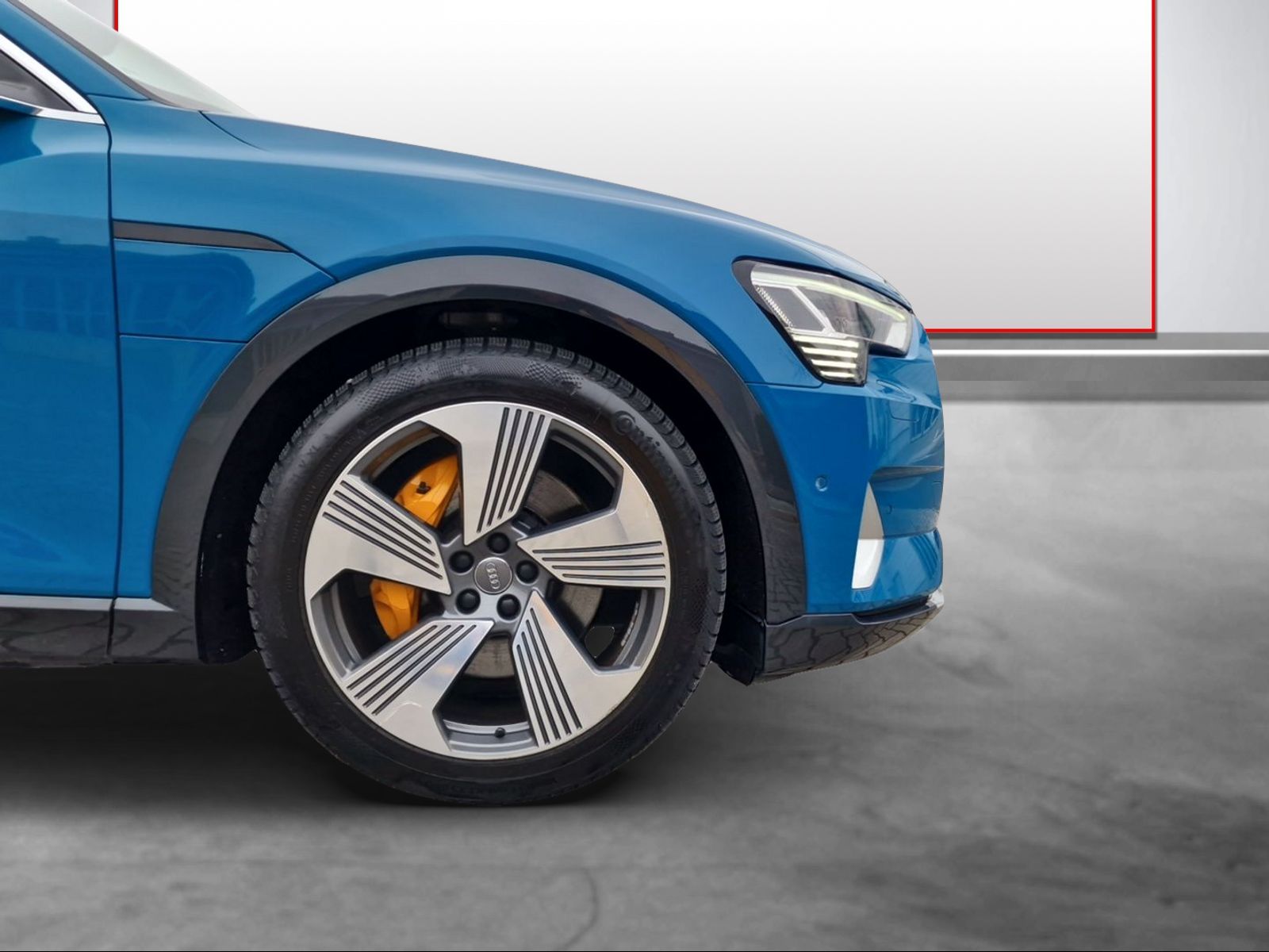 AUDI e-tron 55 Advanced quattro-image-14