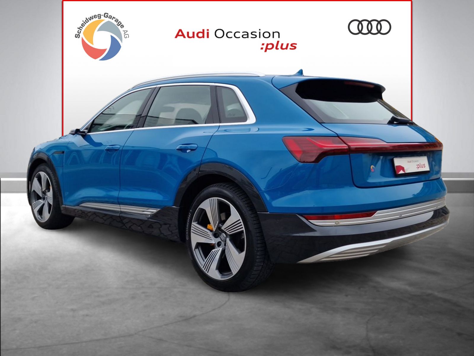 AUDI e-tron 55 Advanced quattro-image-12