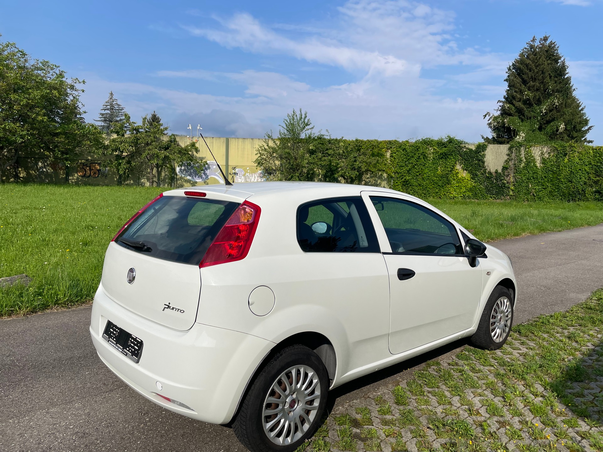 FIAT Punto 1.2 Actual-image-4