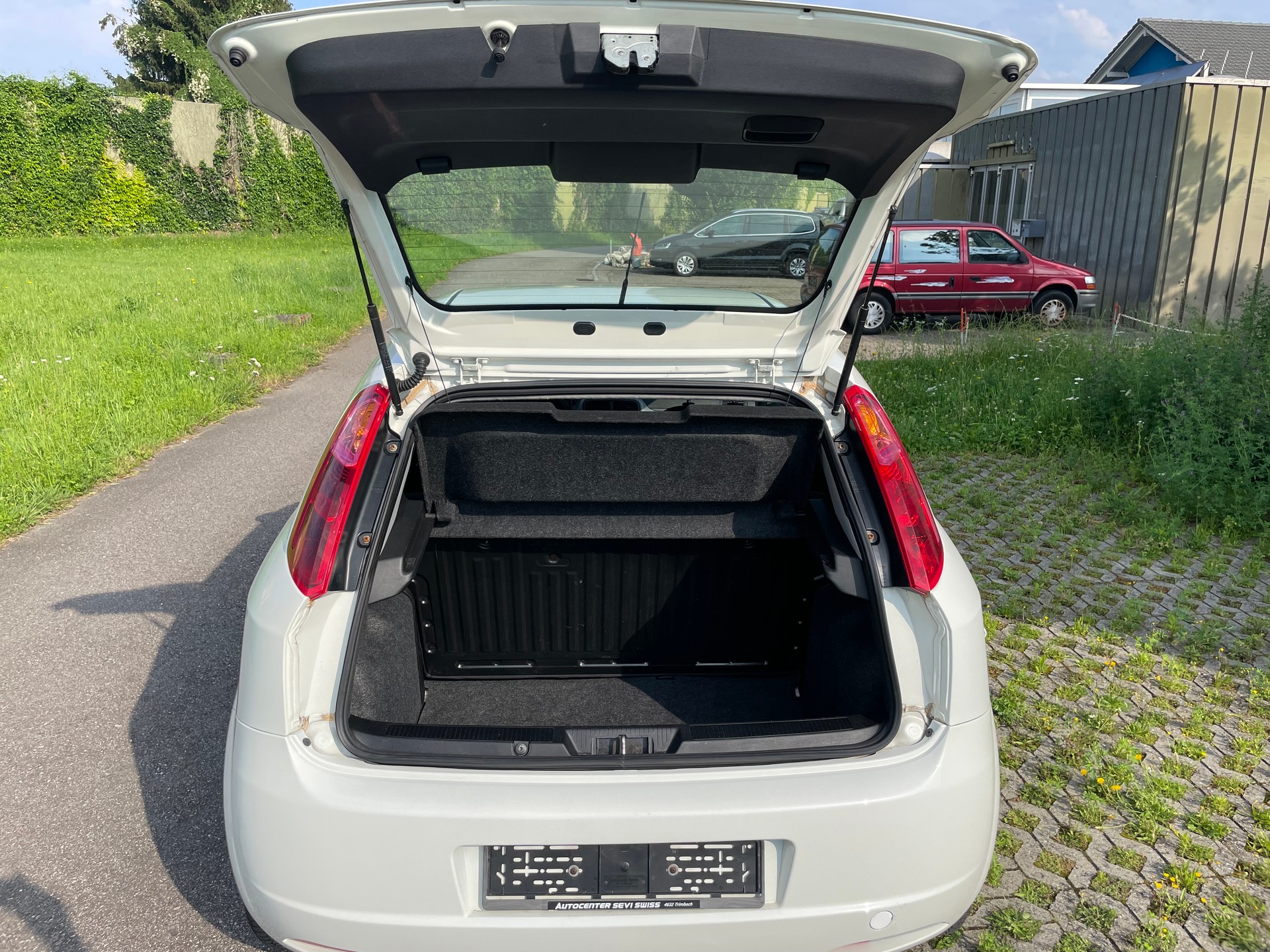 FIAT Punto 1.2 Actual-image-9