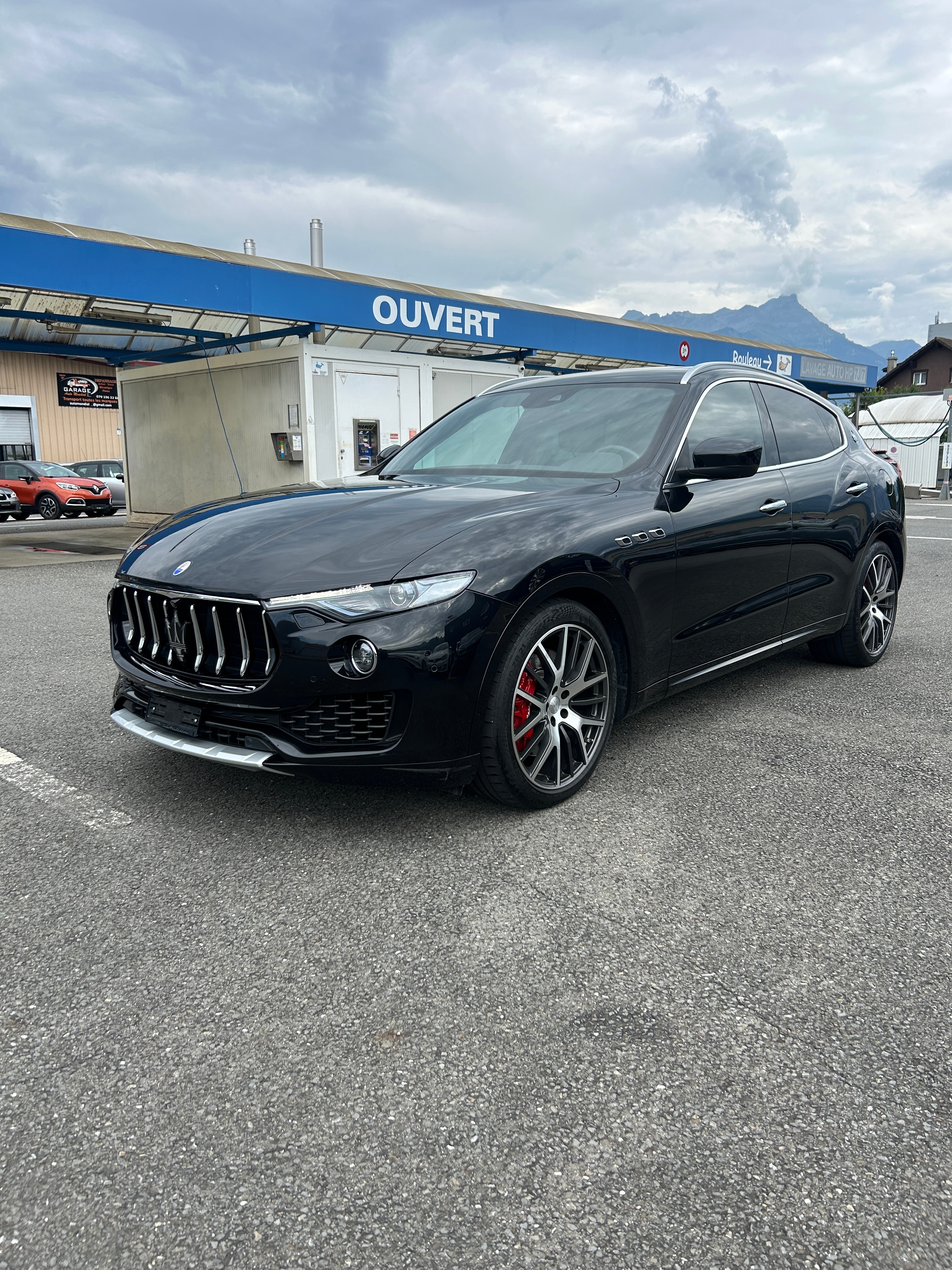 Car photo