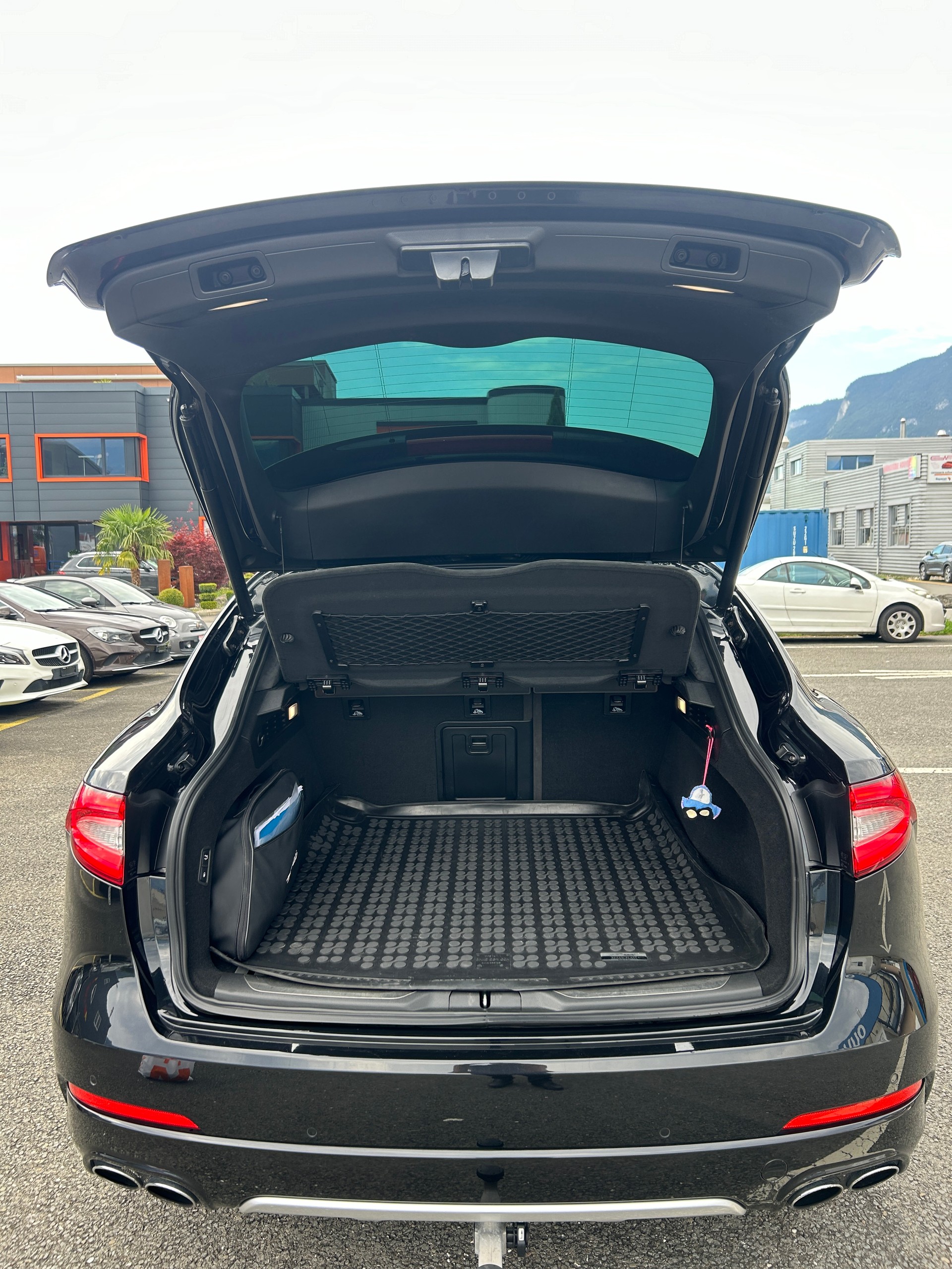 MASERATI Levante S 3.0 V6 Automatica-image-8