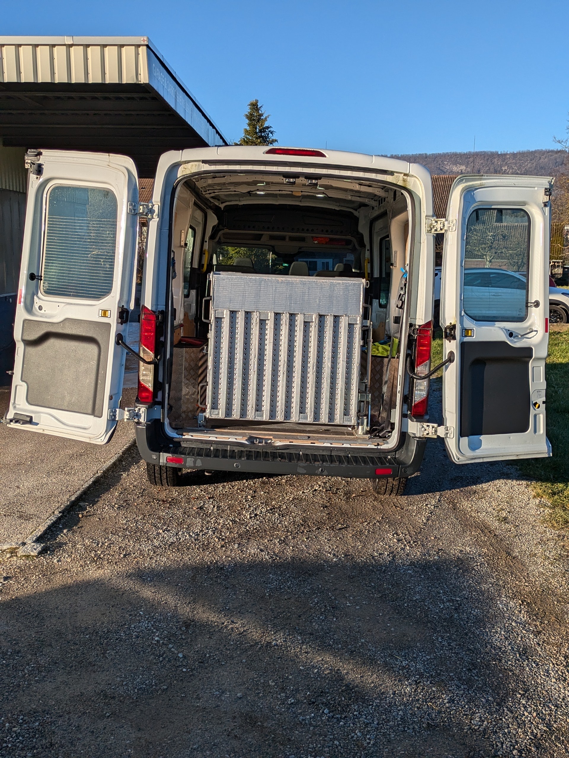 FORD 330 L2-image-3