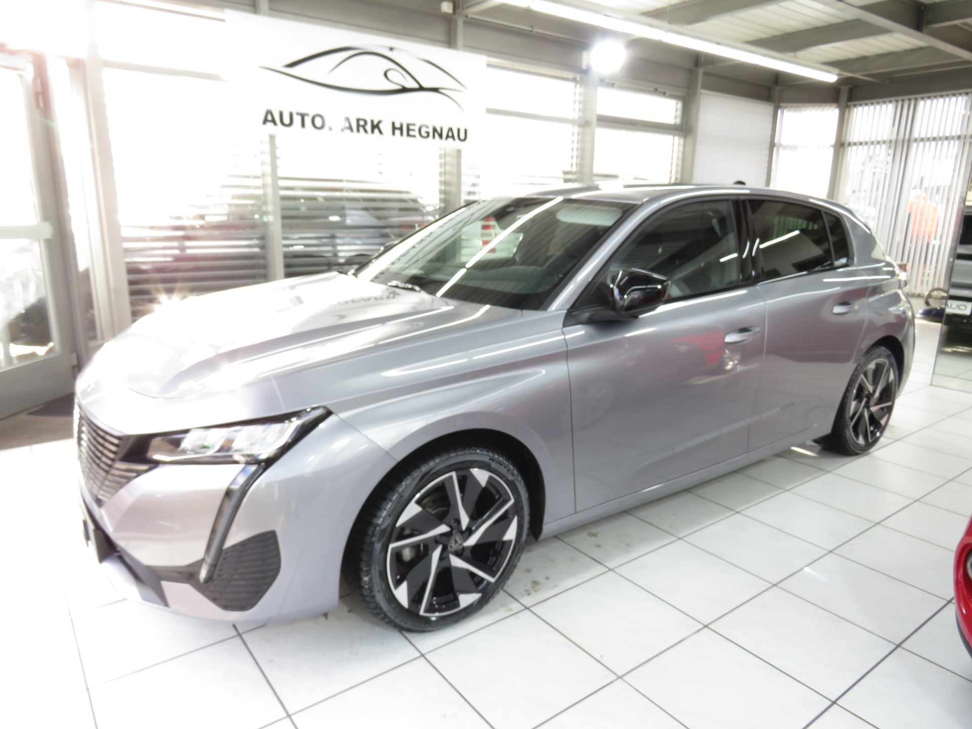 PEUGEOT 308 1.2 Pure Tech Allure EAT8 (Automat)-image-0