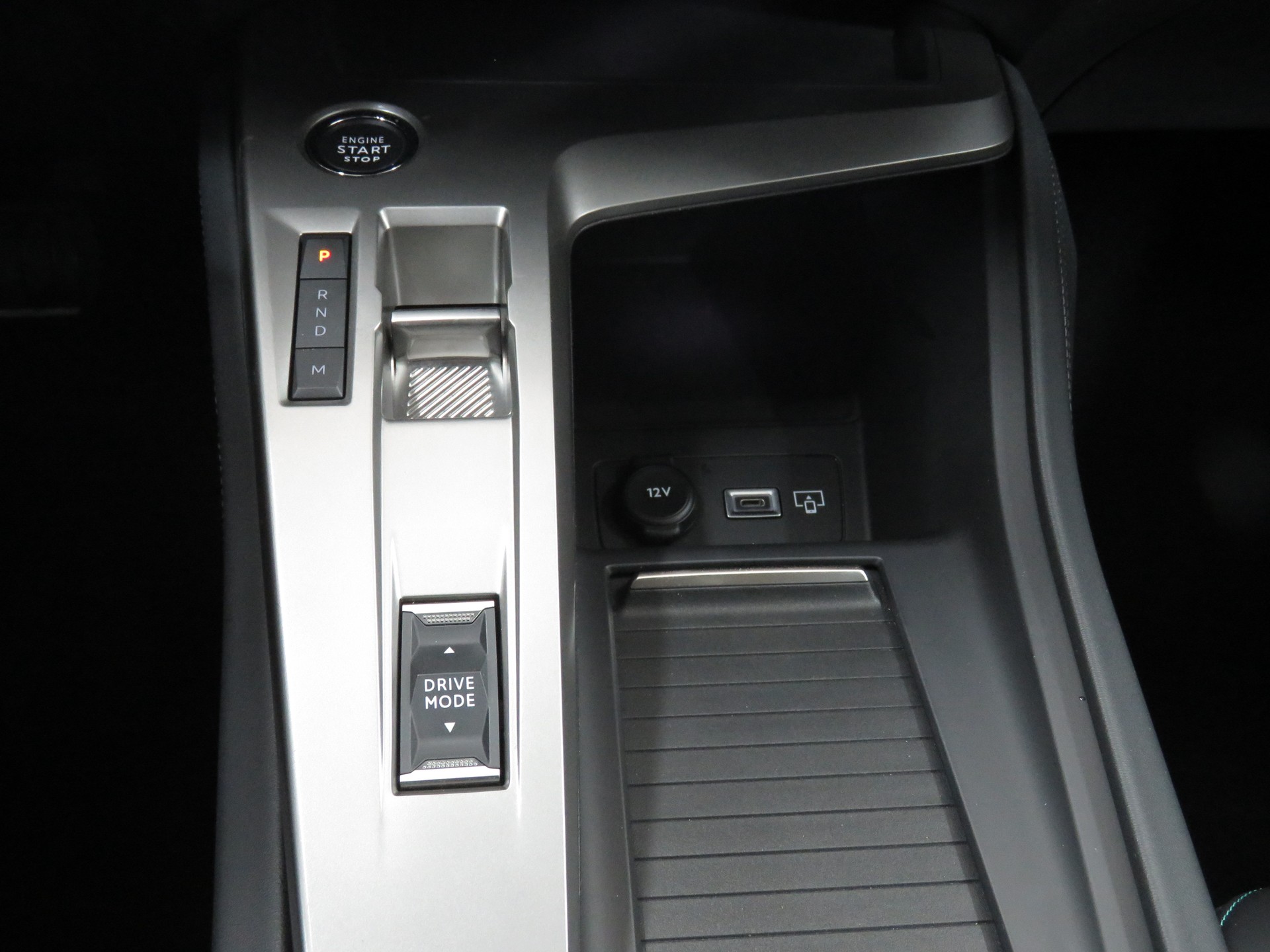 PEUGEOT 308 1.2 Pure Tech Allure EAT8 (Automat)-image-15