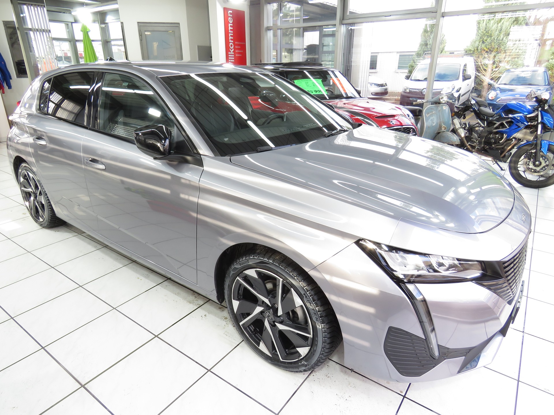 PEUGEOT 308 1.2 Pure Tech Allure EAT8 (Automat)-image-2