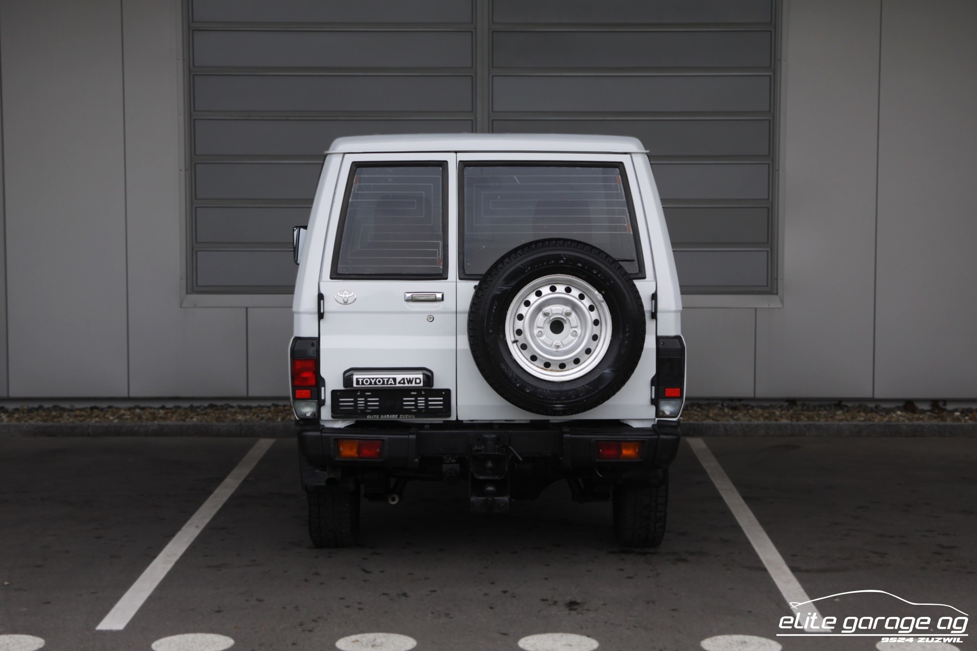 TOYOTA Land Cruiser 400 HdT 4.2 D-image-3