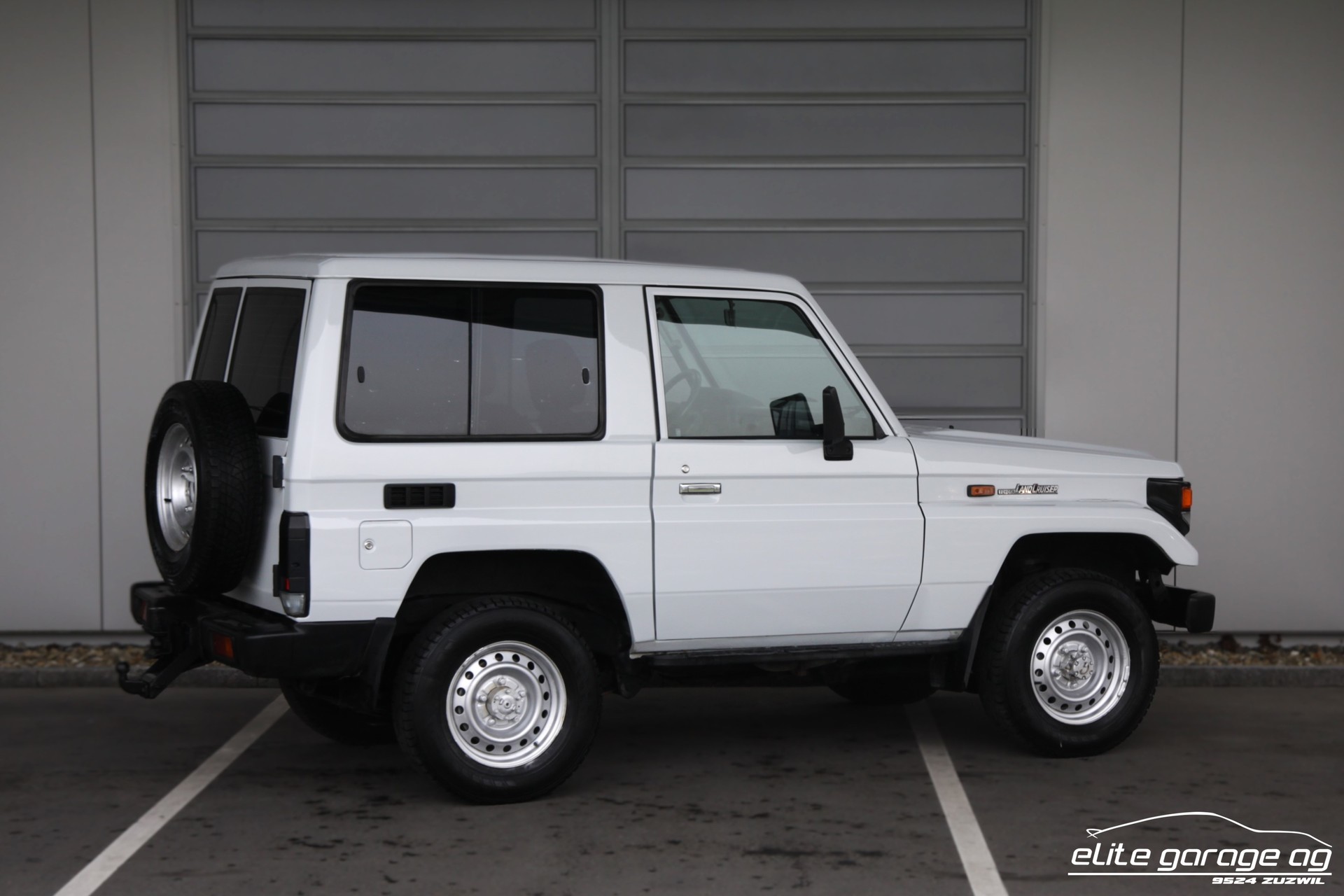 TOYOTA Land Cruiser 400 HdT 4.2 D-image-4