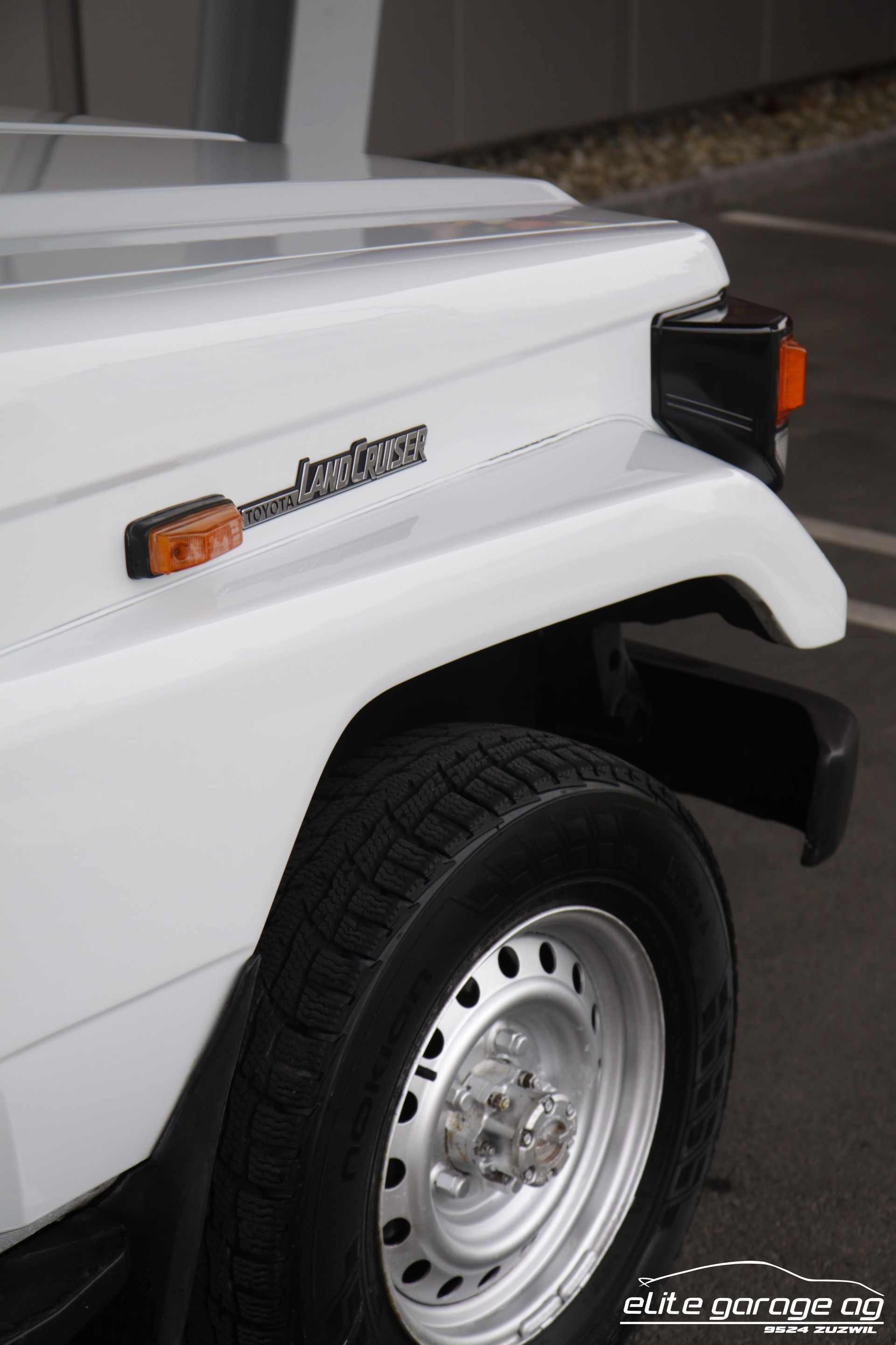 TOYOTA Land Cruiser 400 HdT 4.2 D-image-10