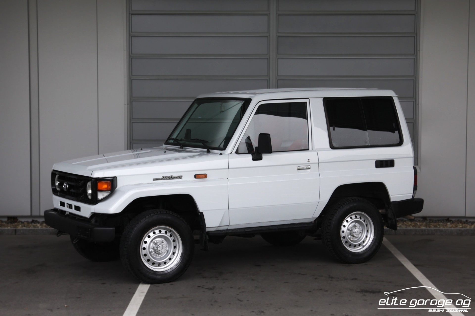 TOYOTA Land Cruiser 400 HdT 4.2 D-image-0