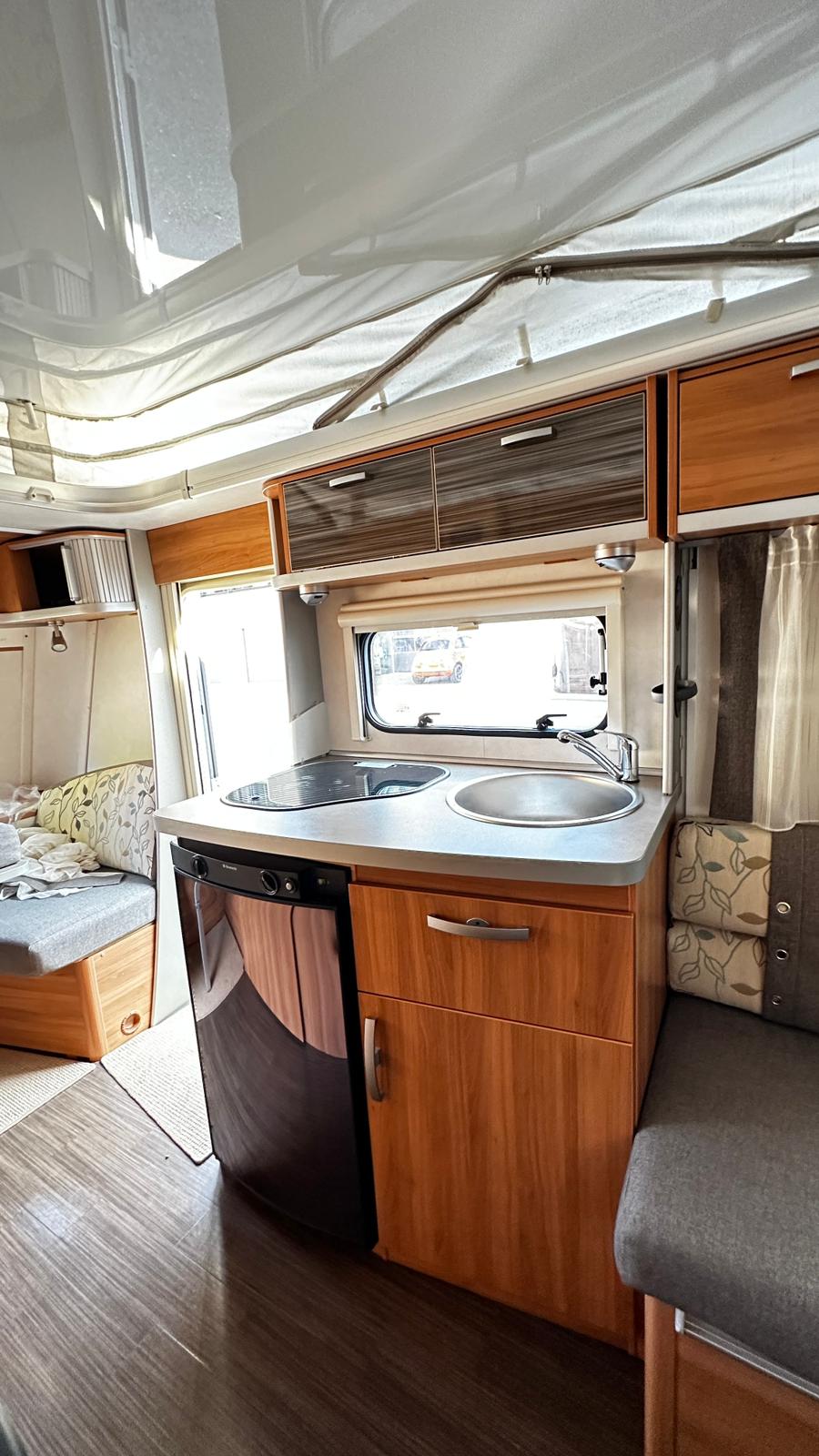 ERIBA Standort Grabs 9472 !! Hymer Eriba Feeling 430 Hubdach -MFK Service neu - Nutzlast 330 kg Leergeweicht 970 kg-image-7