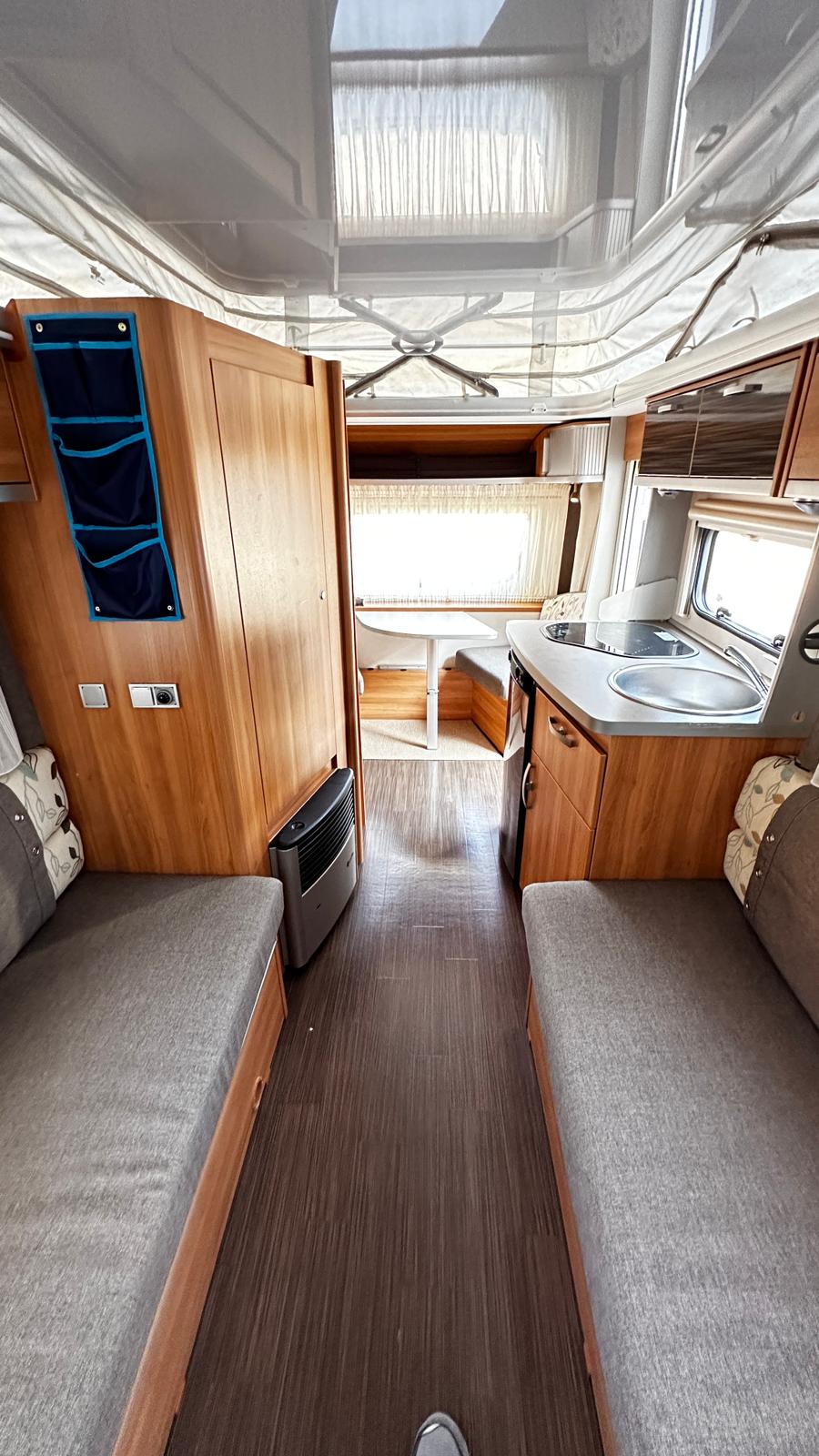 ERIBA Standort Grabs 9472 !! Hymer Eriba Feeling 430 Hubdach -MFK Service neu - Nutzlast 330 kg Leergeweicht 970 kg-image-5