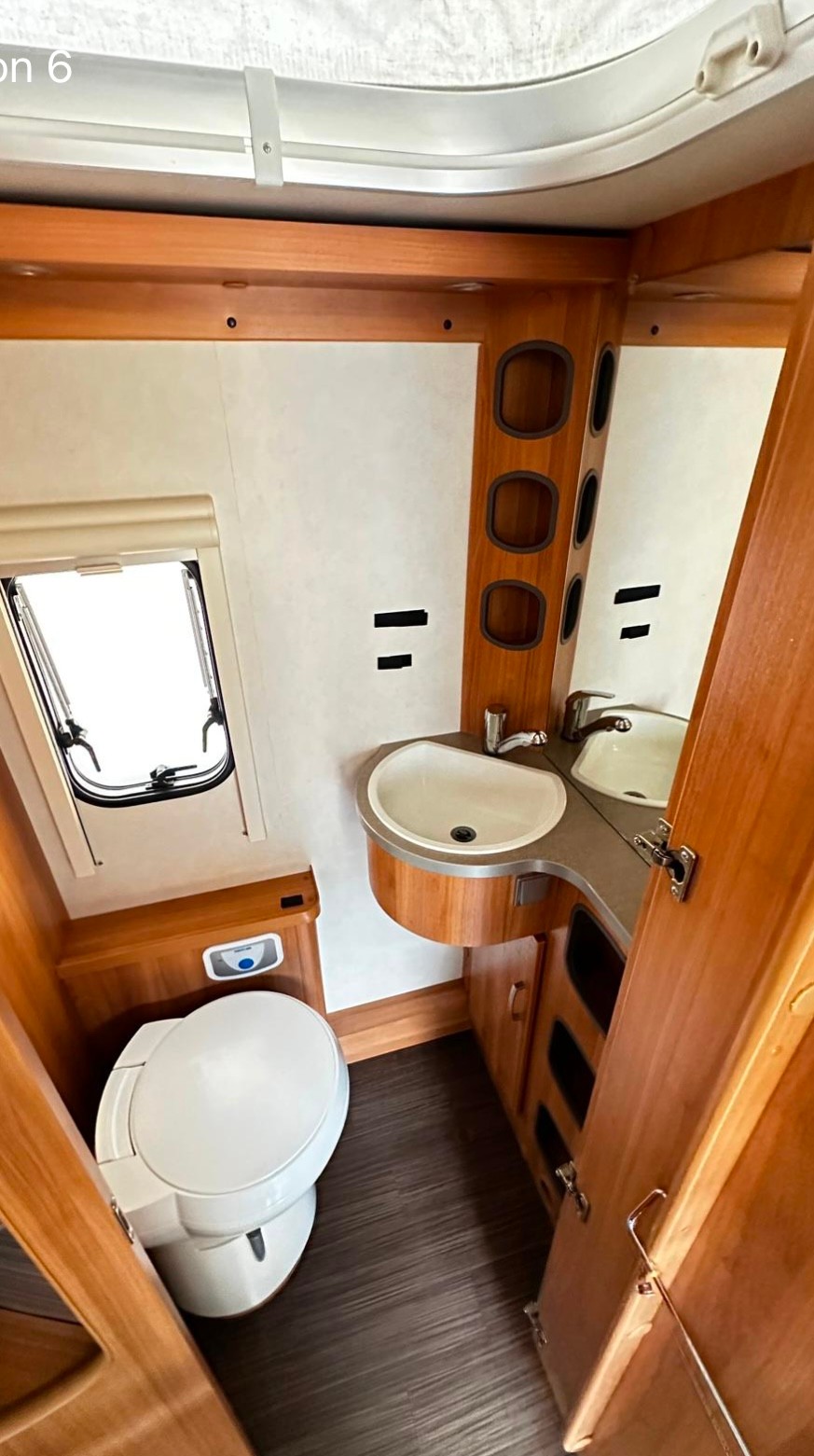 ERIBA Standort Grabs 9472 !! Hymer Eriba Feeling 430 Hubdach -MFK Service neu - Nutzlast 330 kg Leergeweicht 970 kg-image-9