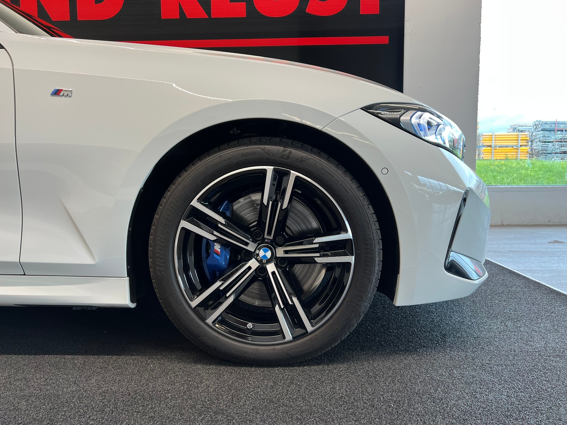 BMW M340d xDrive 48V Touring Steptronic-image-5