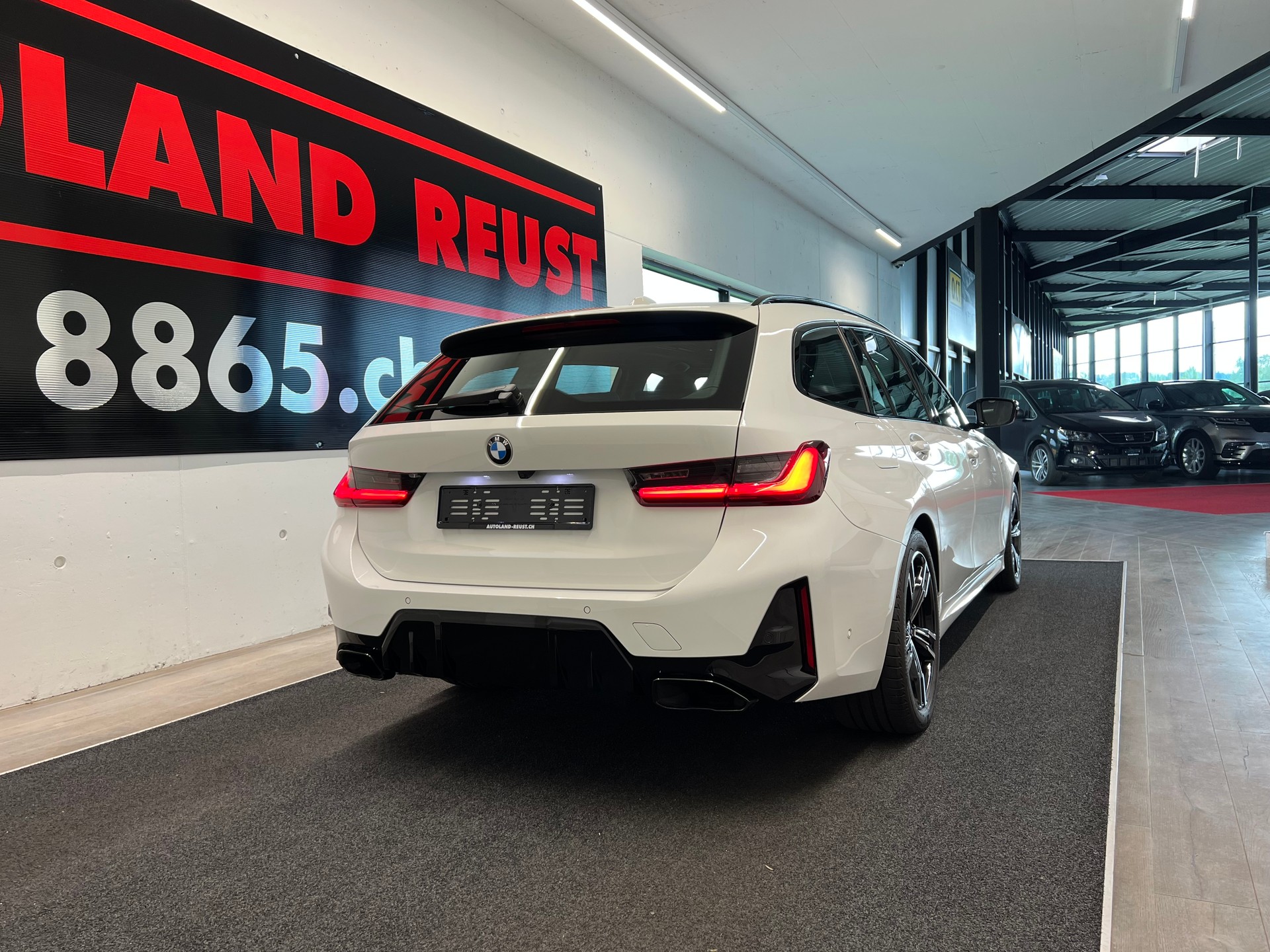 BMW M340d xDrive 48V Touring Steptronic-image-6