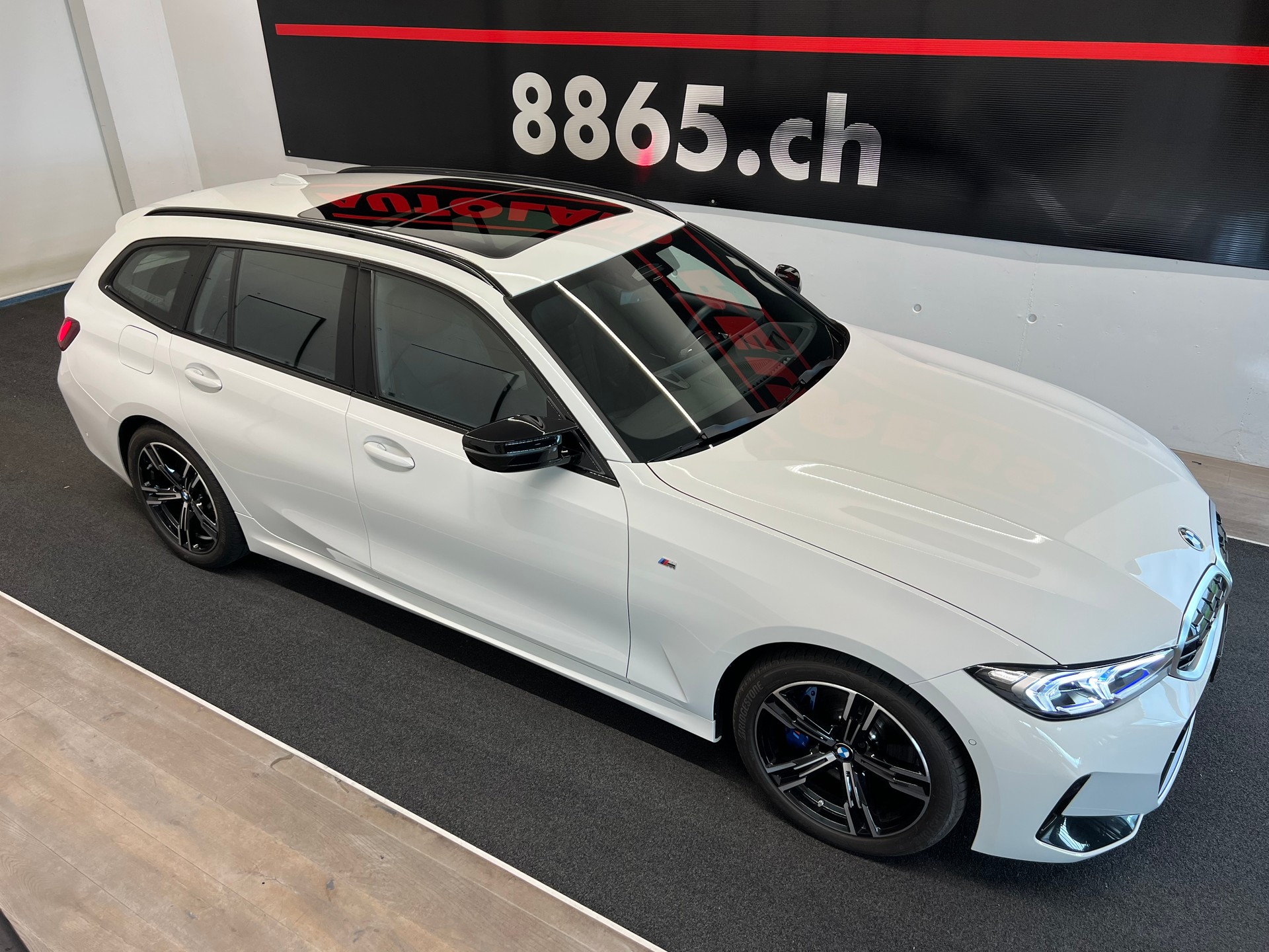 BMW M340d xDrive 48V Touring Steptronic-image-4