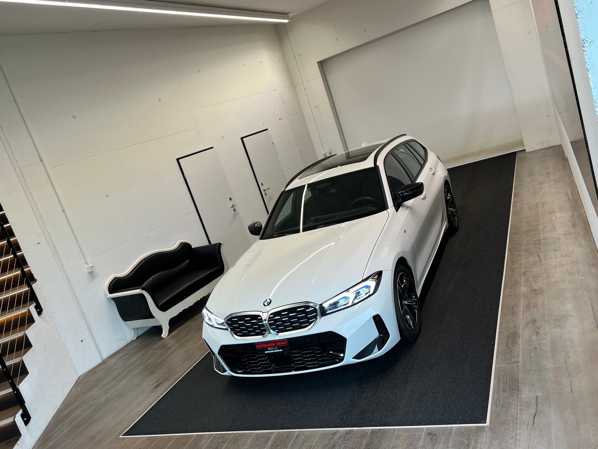BMW M340d xDrive 48V Touring Steptronic-image-3