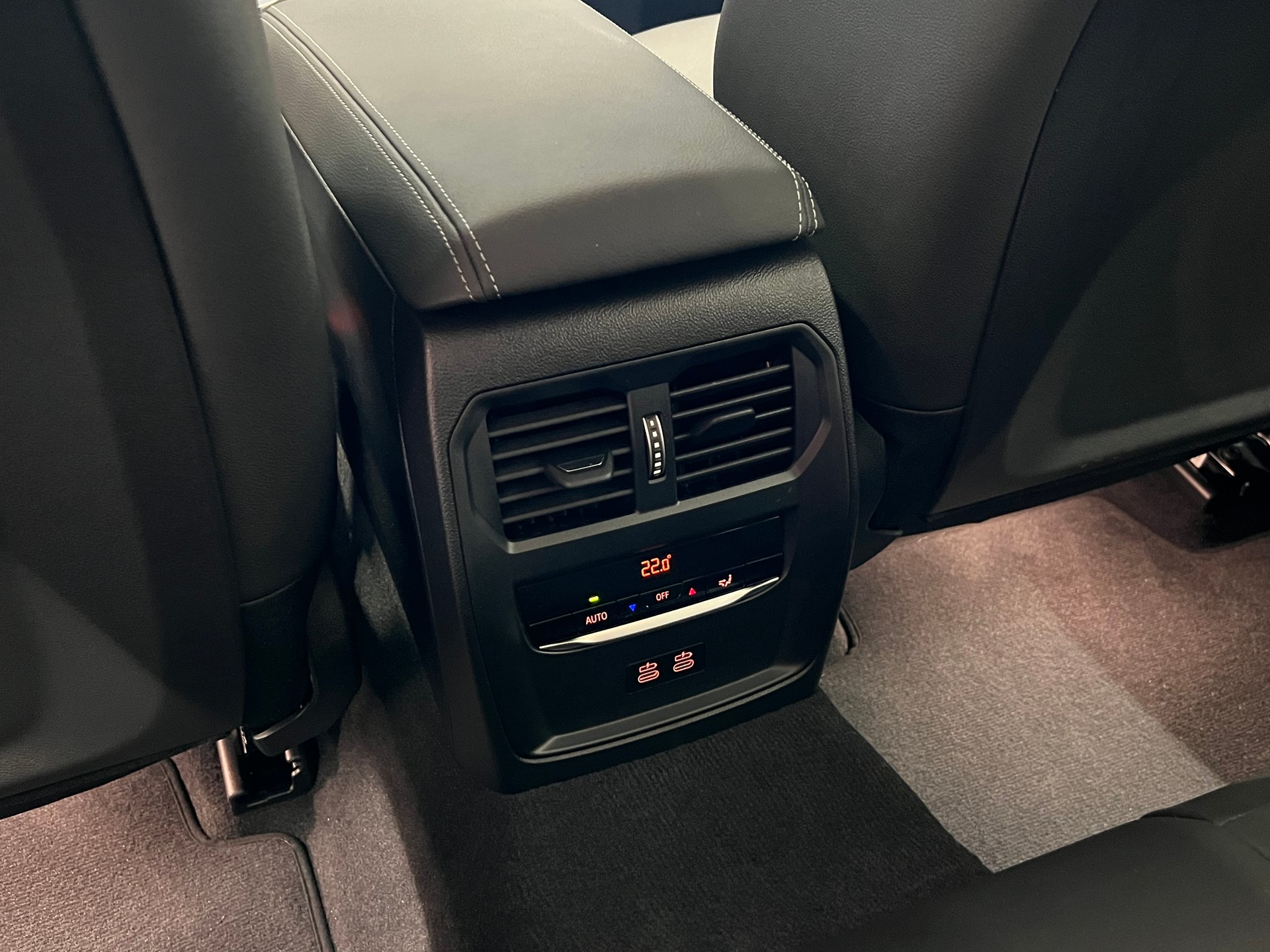 BMW M340d xDrive 48V Touring Steptronic-image-19