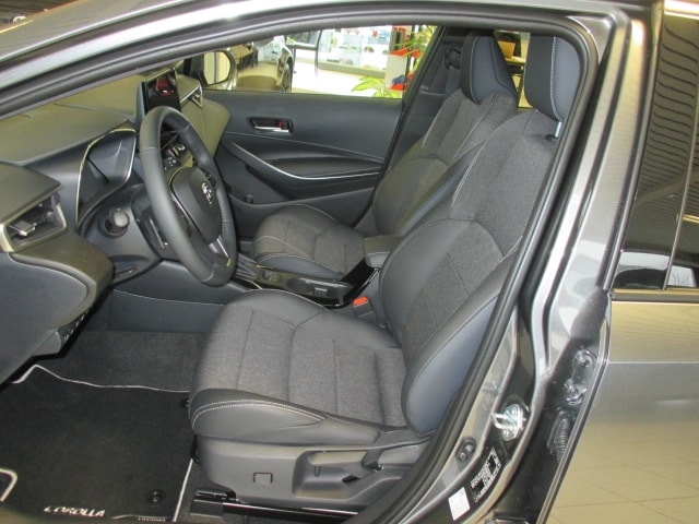 TOYOTA Corolla Touring Sports 2.0 HSD Trend e-CVT-image-3