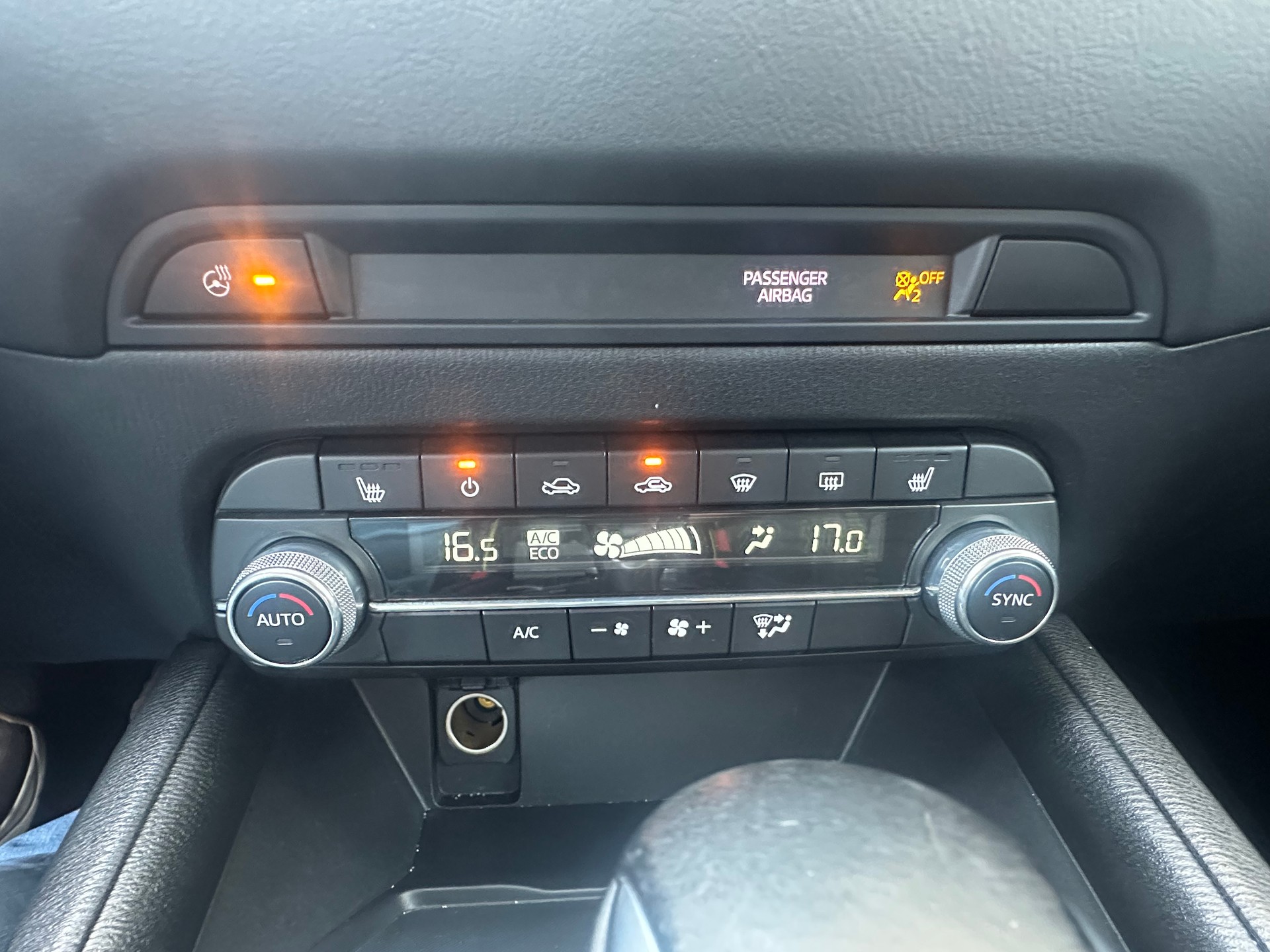 MAZDA CX-5 SKYACTIV-D 184 Newground AWD Automat-image-12