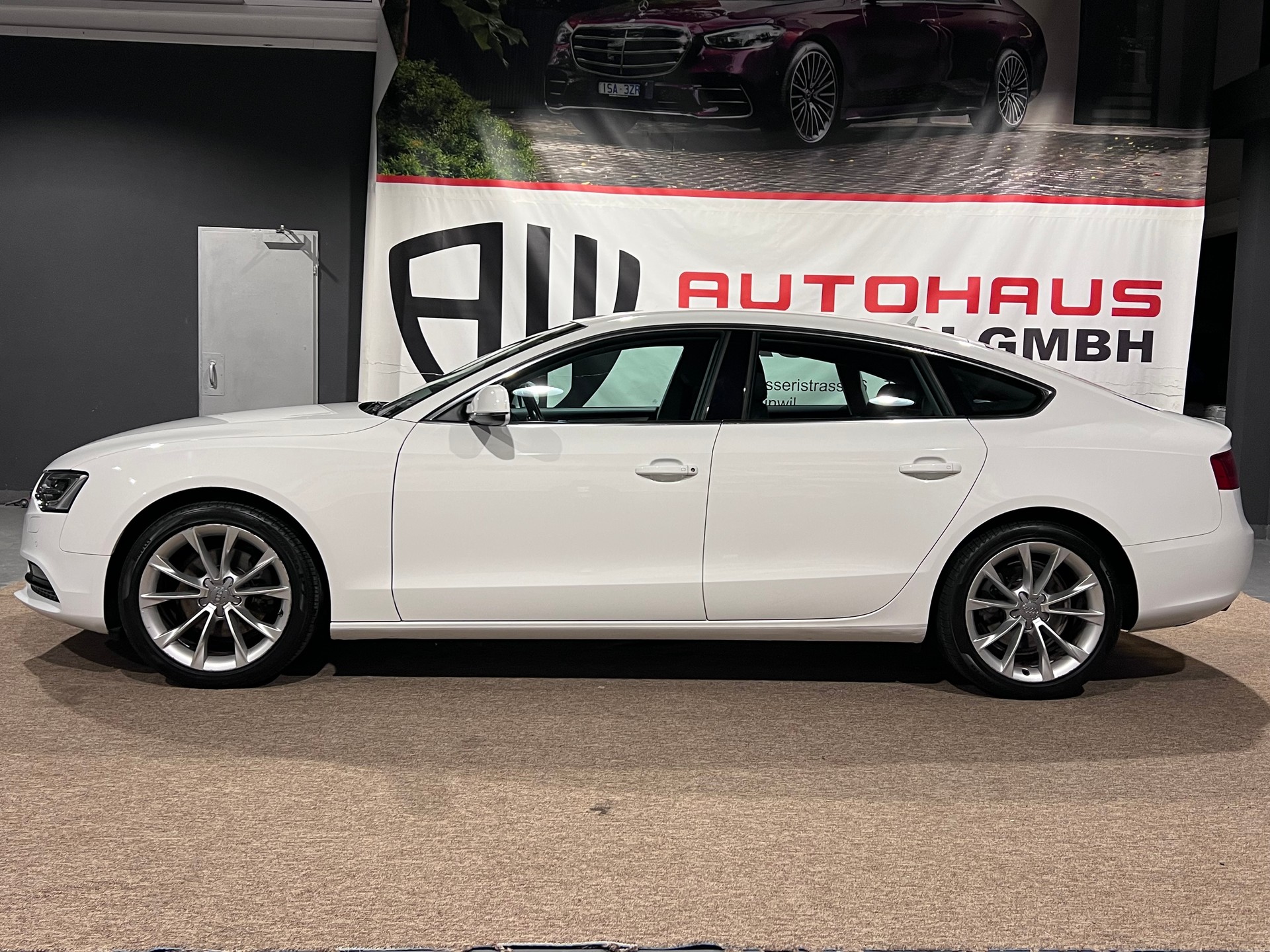 AUDI A5 Sportback 2.0 TDI-image-5