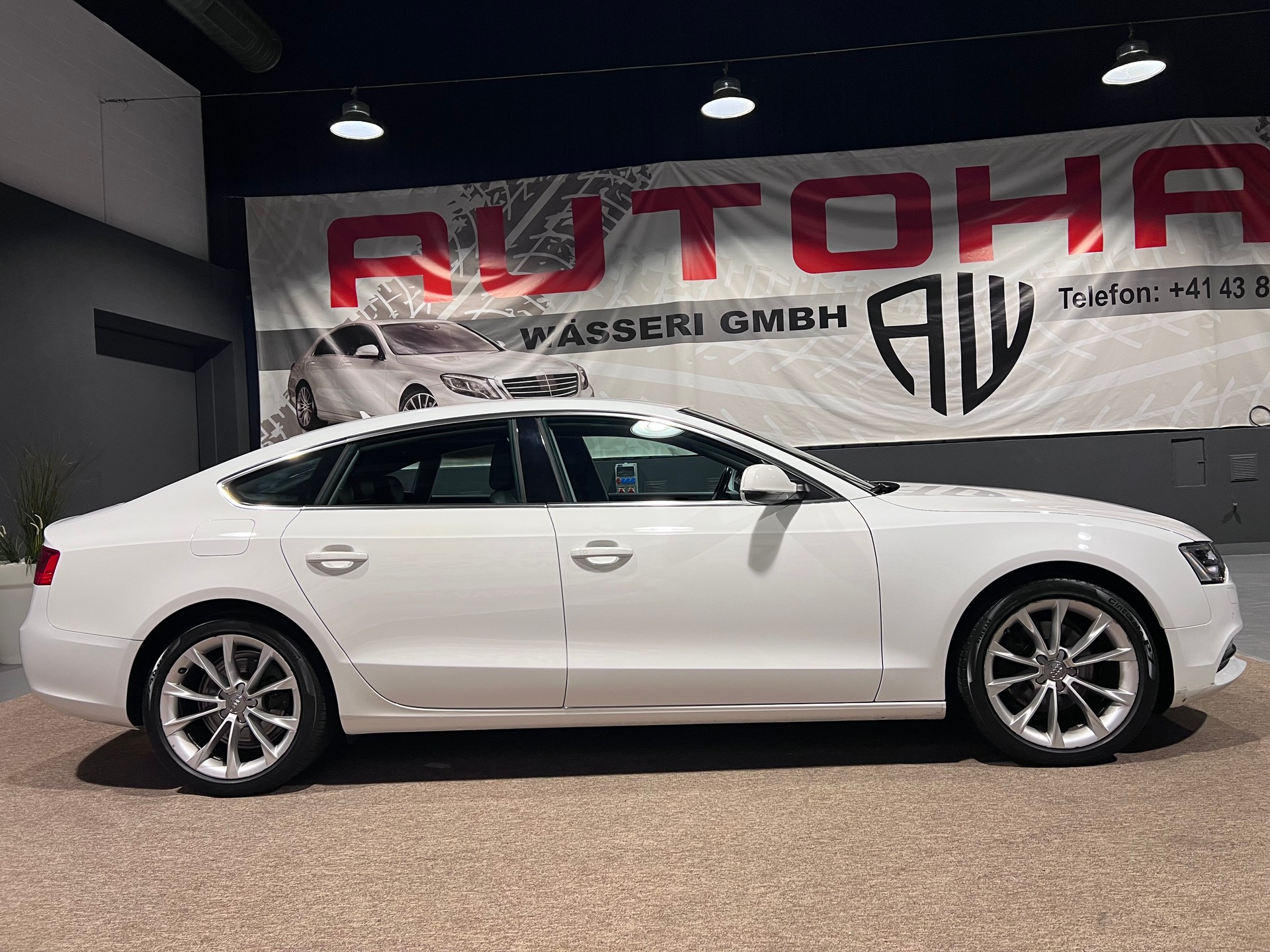 AUDI A5 Sportback 2.0 TDI-image-1