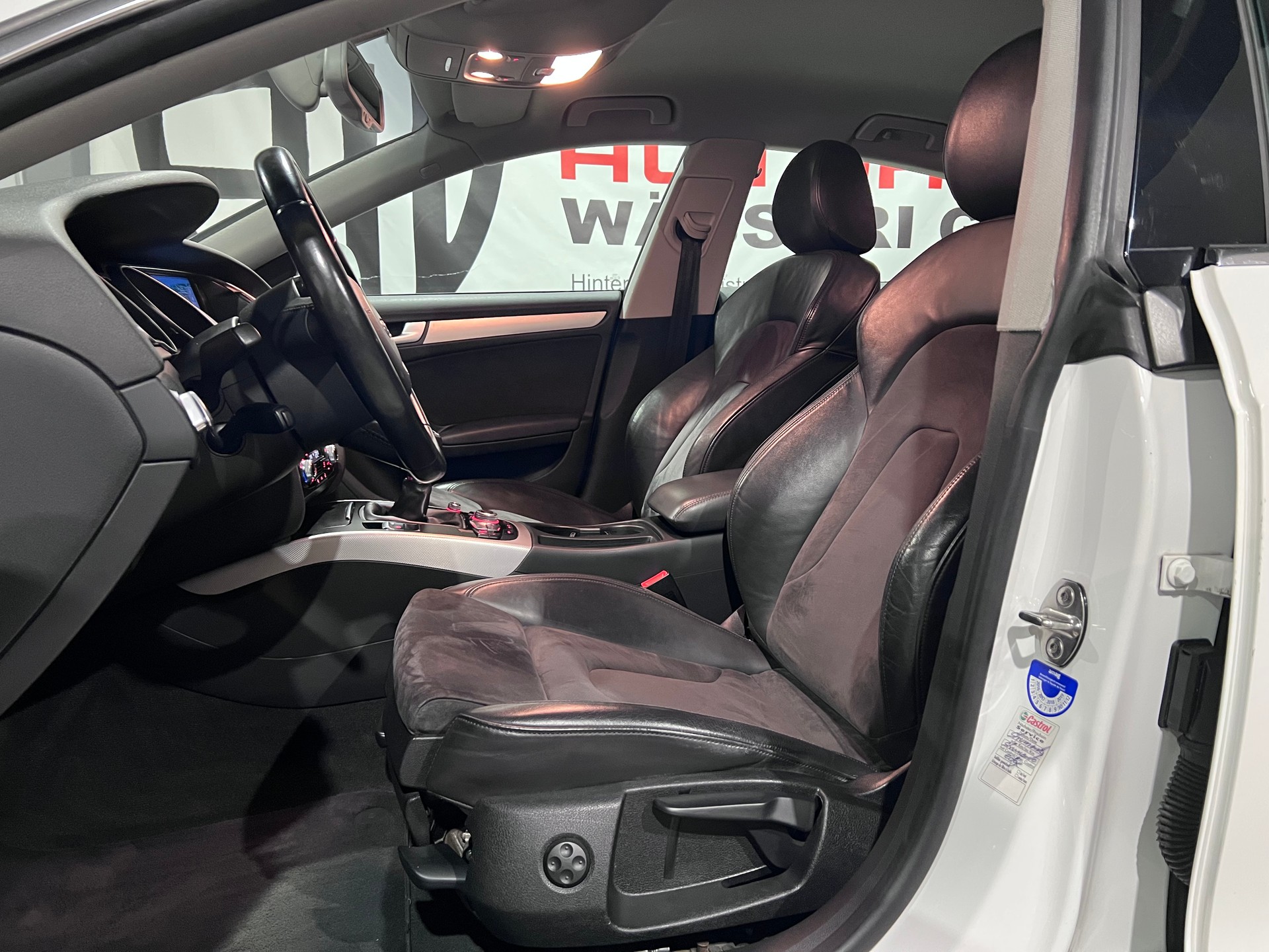 AUDI A5 Sportback 2.0 TDI-image-10