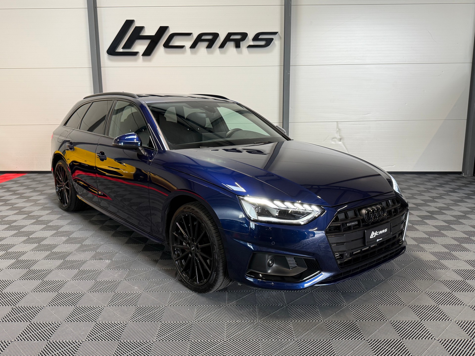 AUDI A4 Avant 2.0 45 TFSI Advanced quattro S-Tronic-image-5