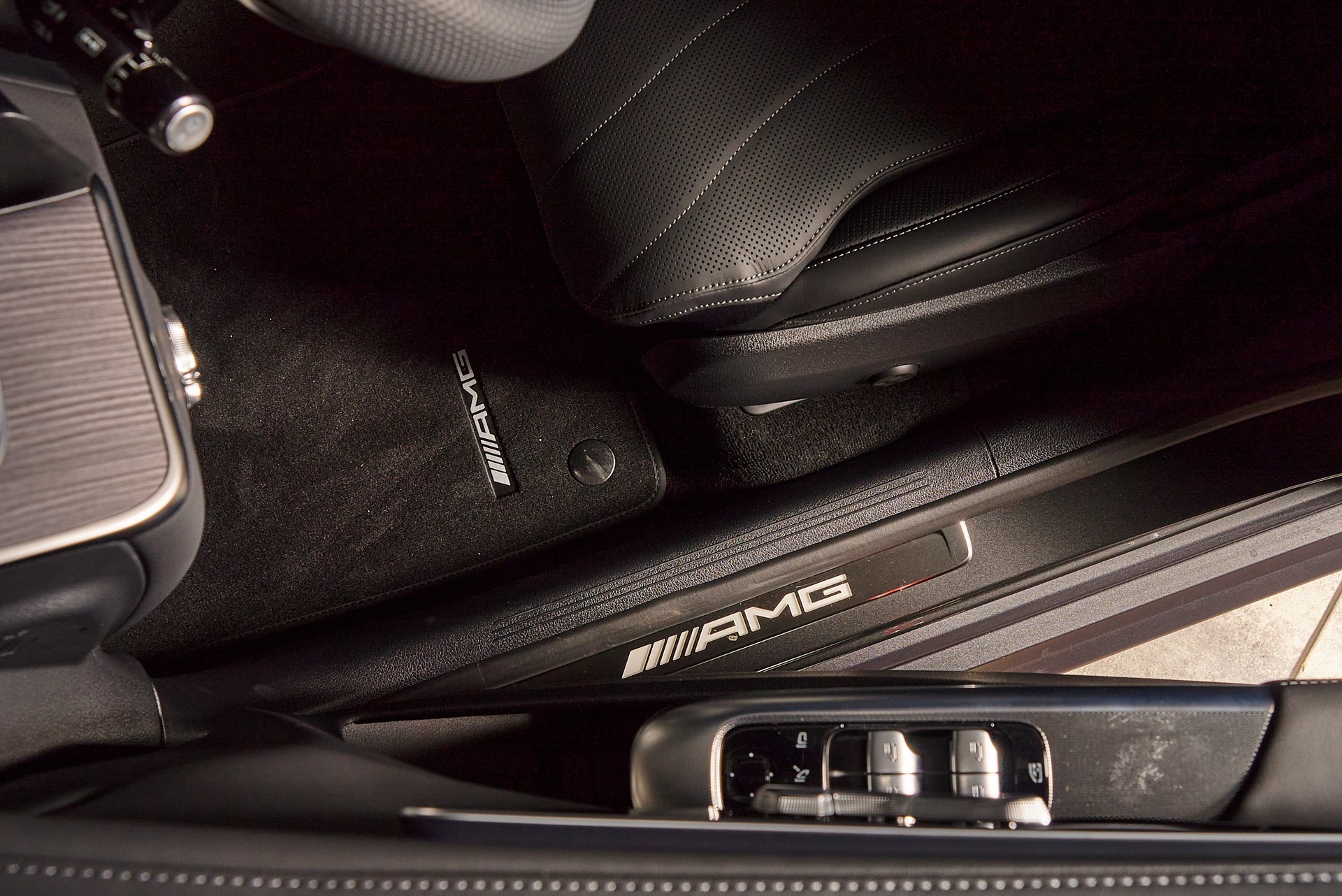 MERCEDES-BENZ GLC 43 AMG Executive Edition 4Matic 9G-Tronic-image-9