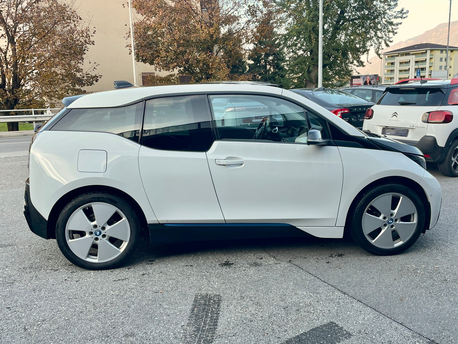 BMW i3 (60Ah)-image-10