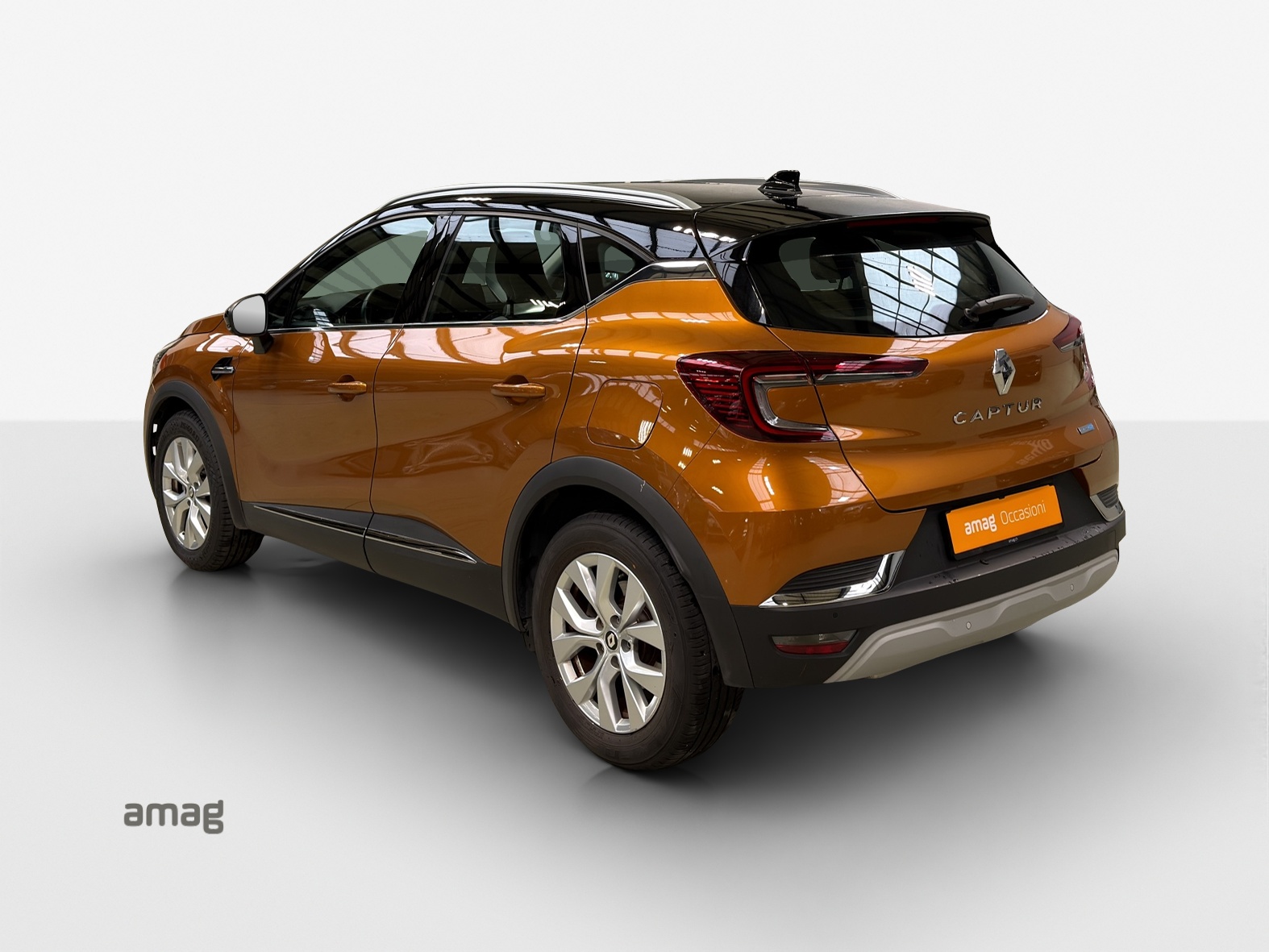 RENAULT Captur 1.6 E-Tech 160 Intens DHT-showroom-element-2