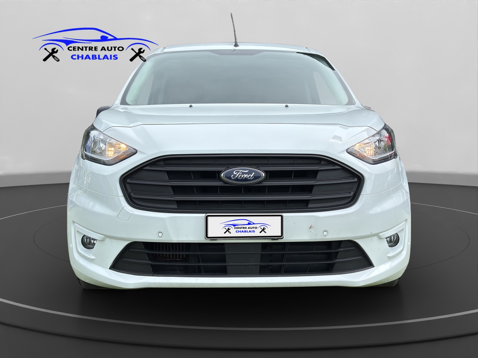 FORD Transit Connect Van T210 1.5 Eco Blue Ambiente A-image-1